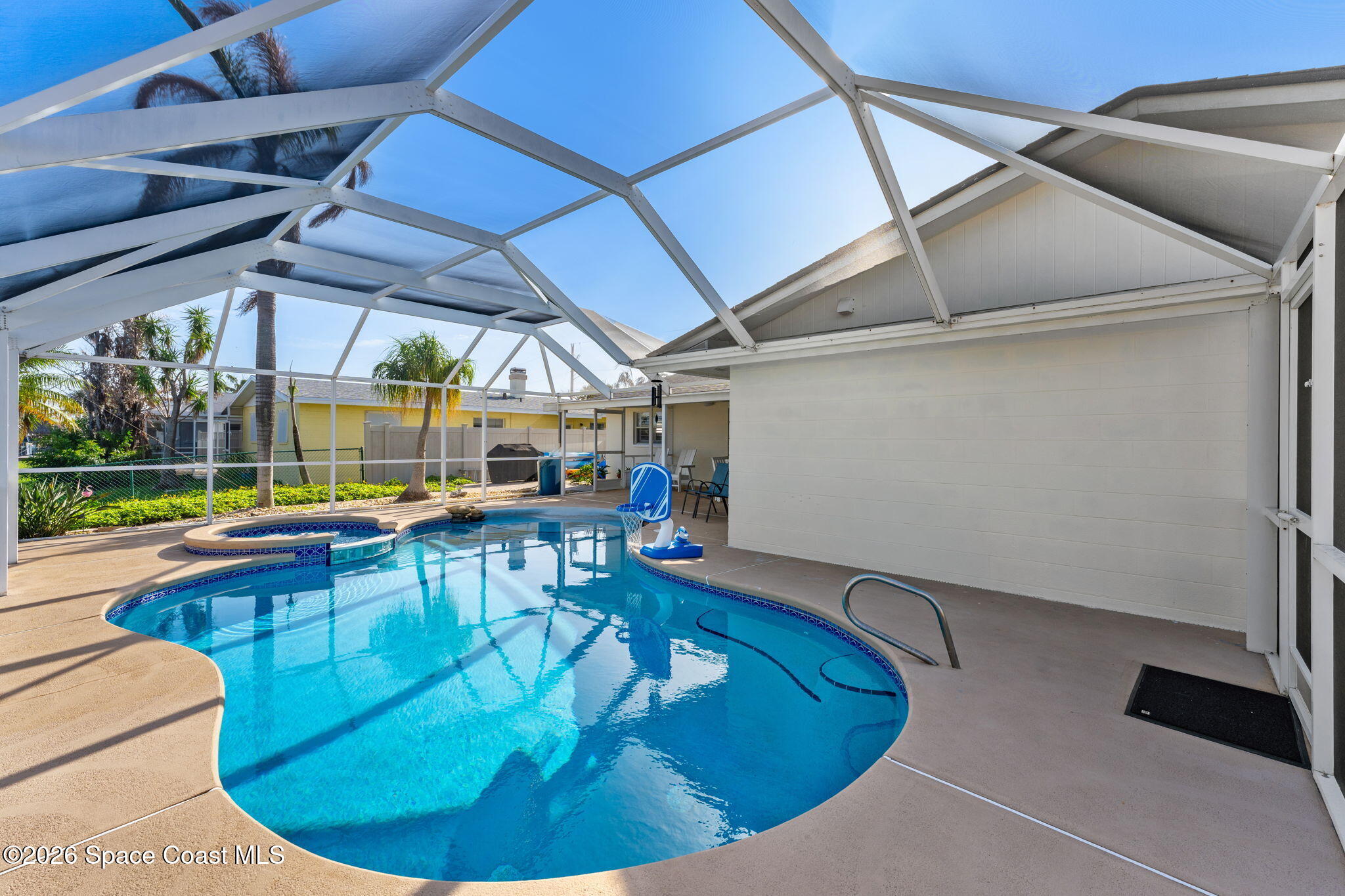 360 Diana Boulevard