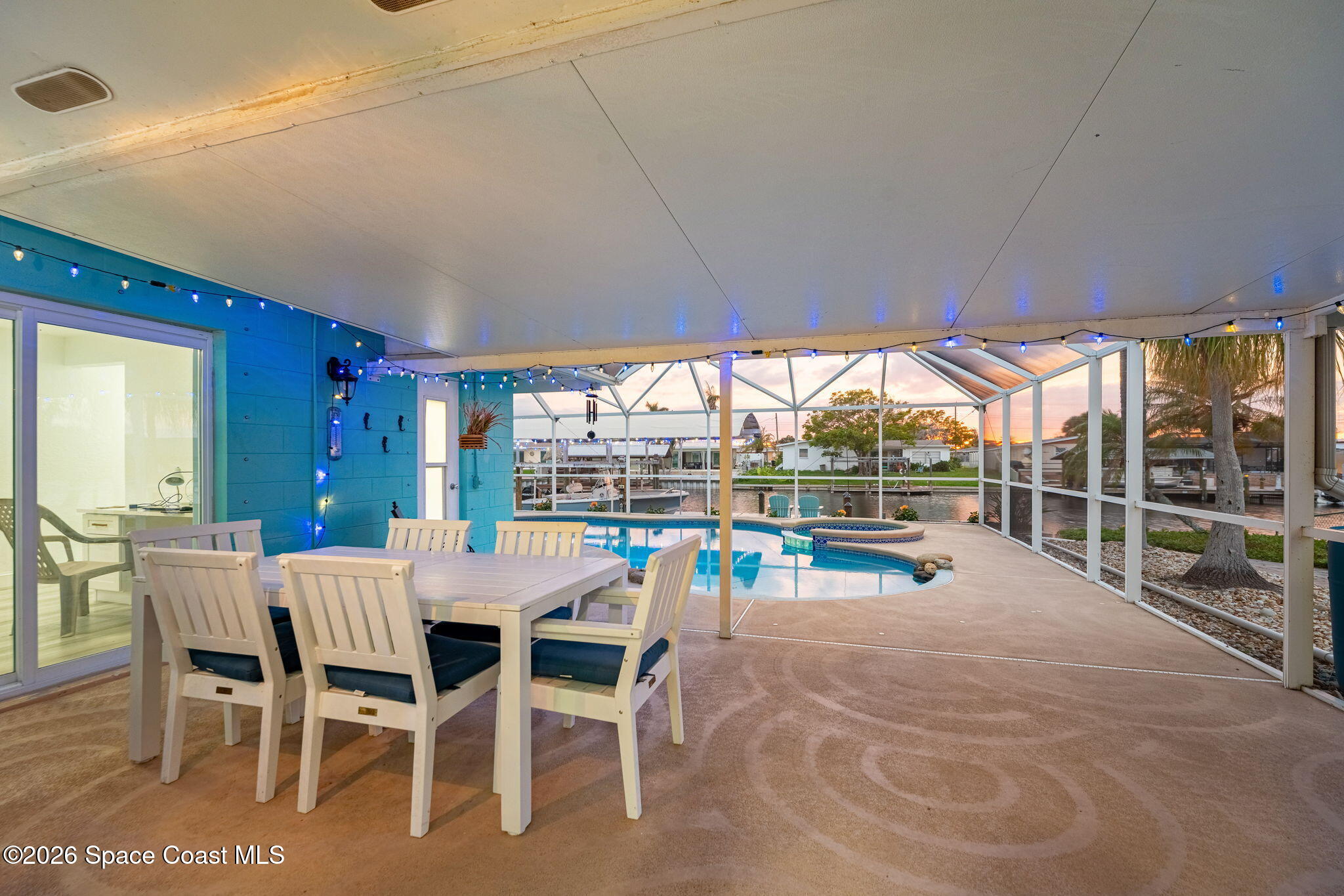 360 Diana Boulevard