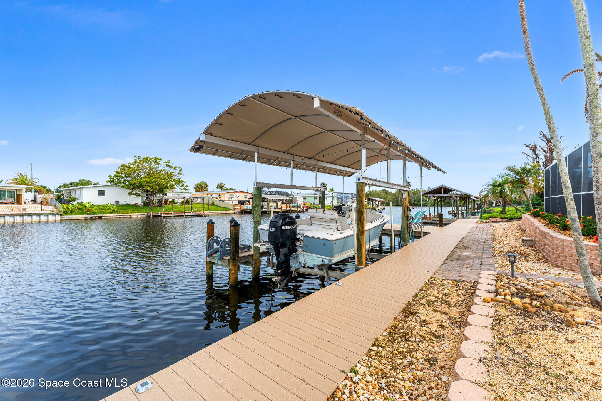 360 Diana Boulevard