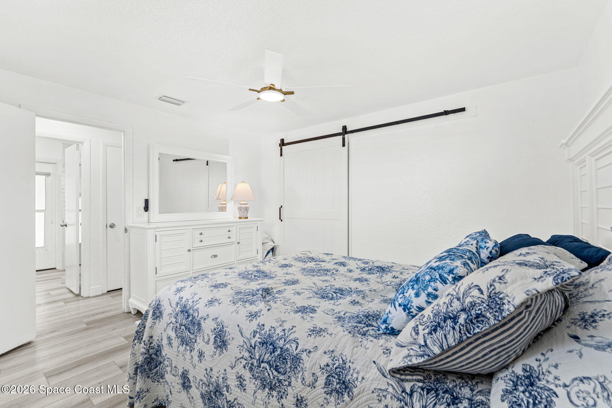 360 Diana Boulevard