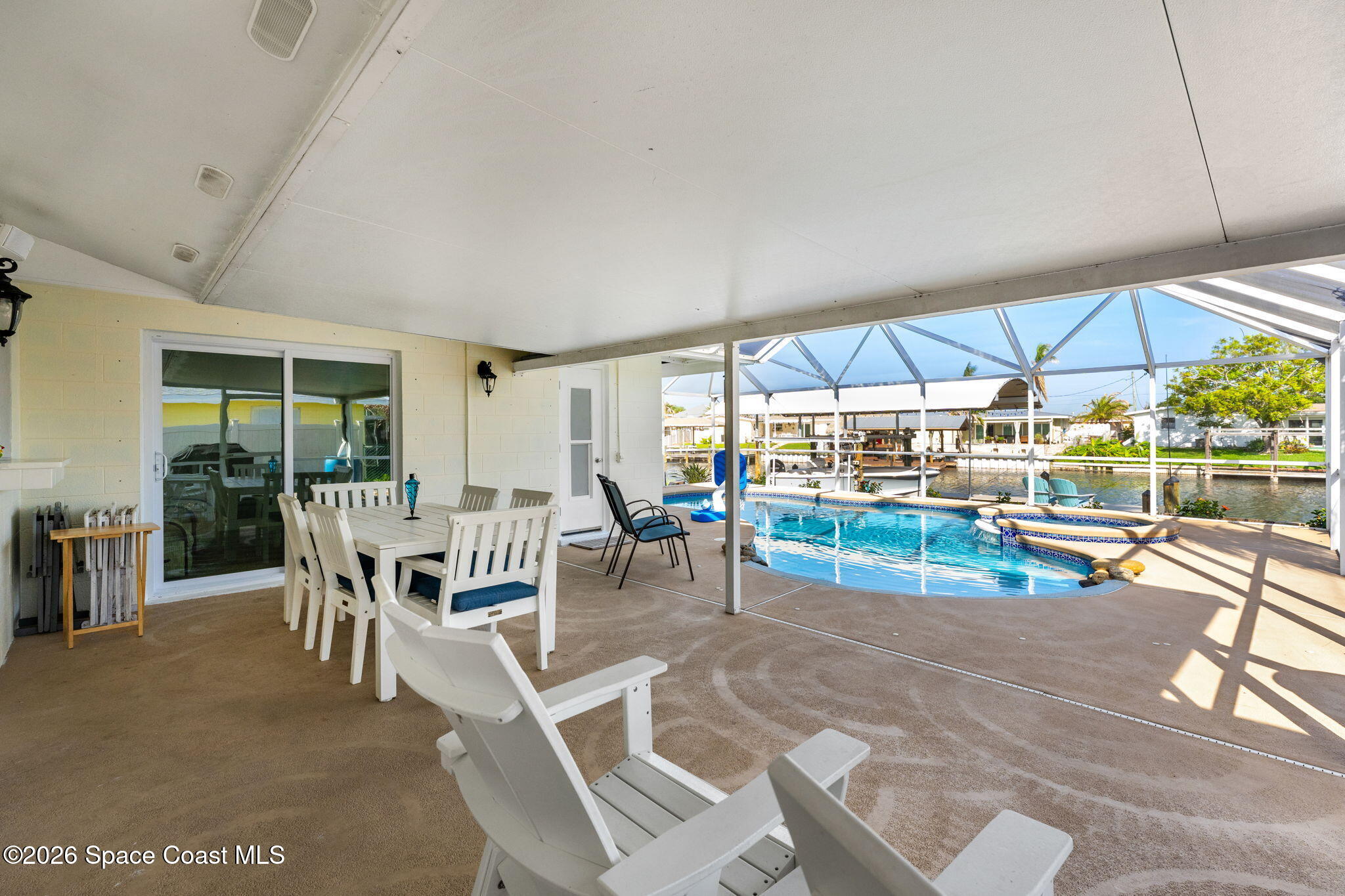 360 Diana Boulevard
