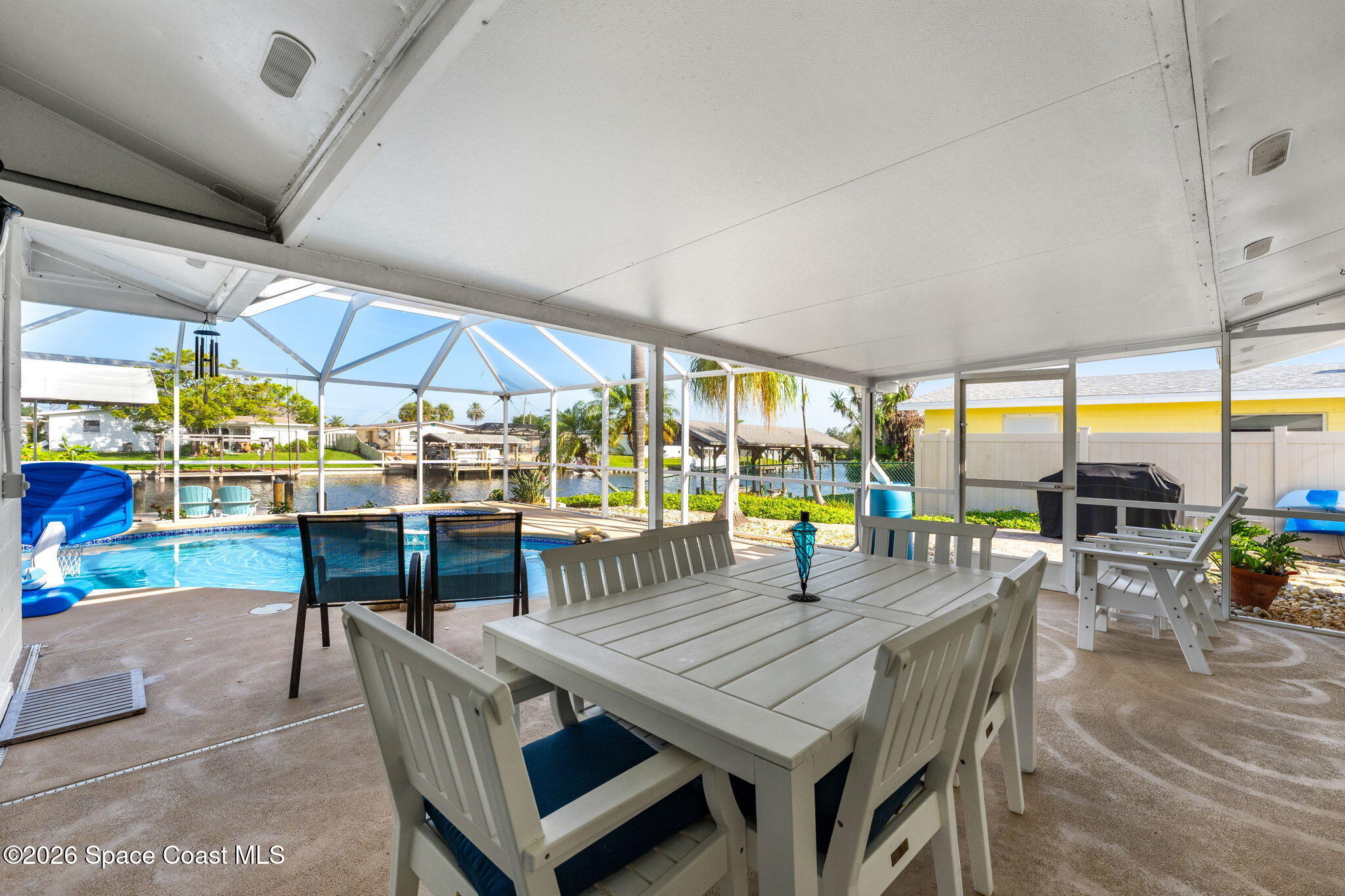 360 Diana Boulevard
