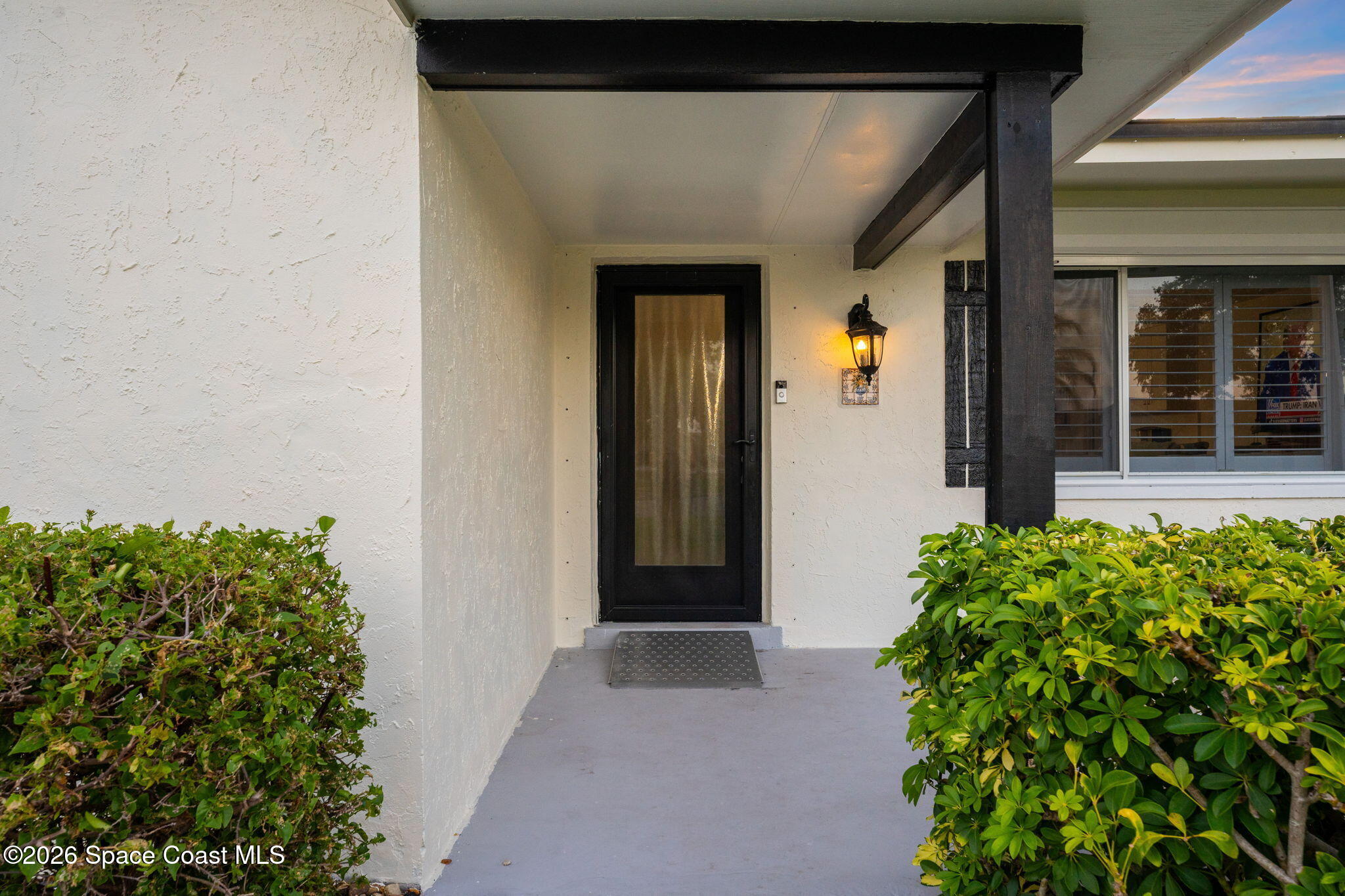 360 Diana Boulevard