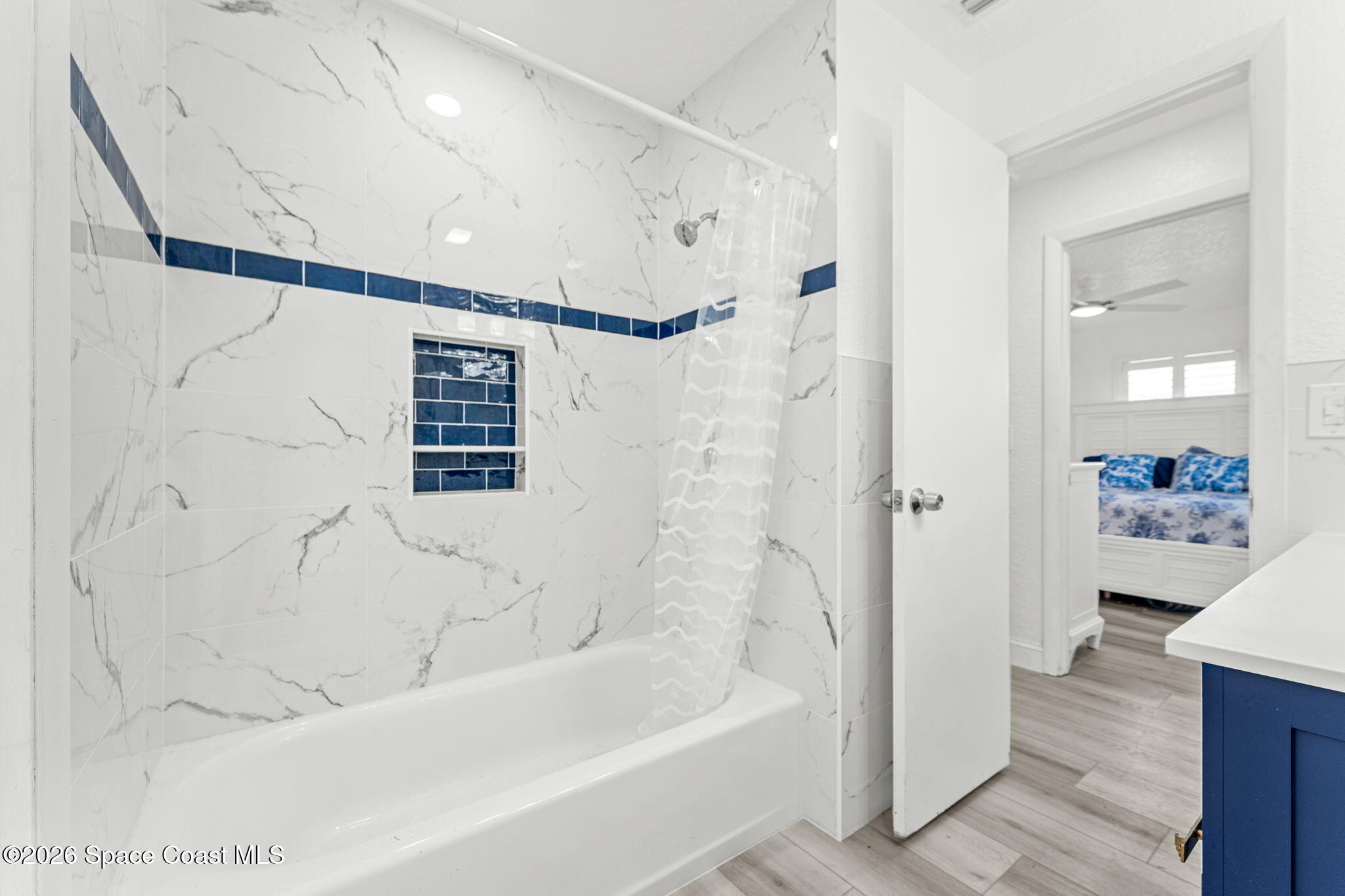 360 Diana Boulevard