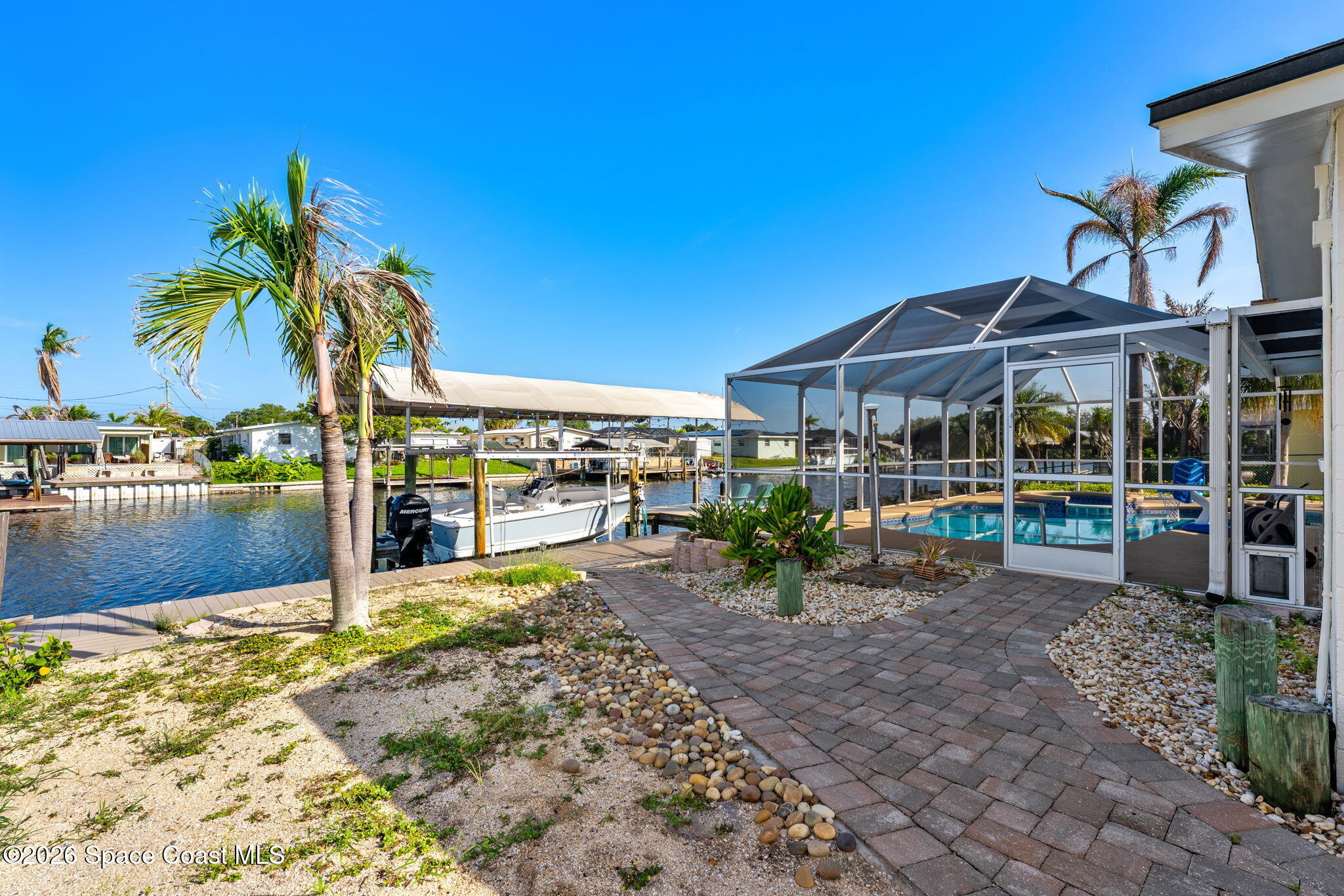360 Diana Boulevard