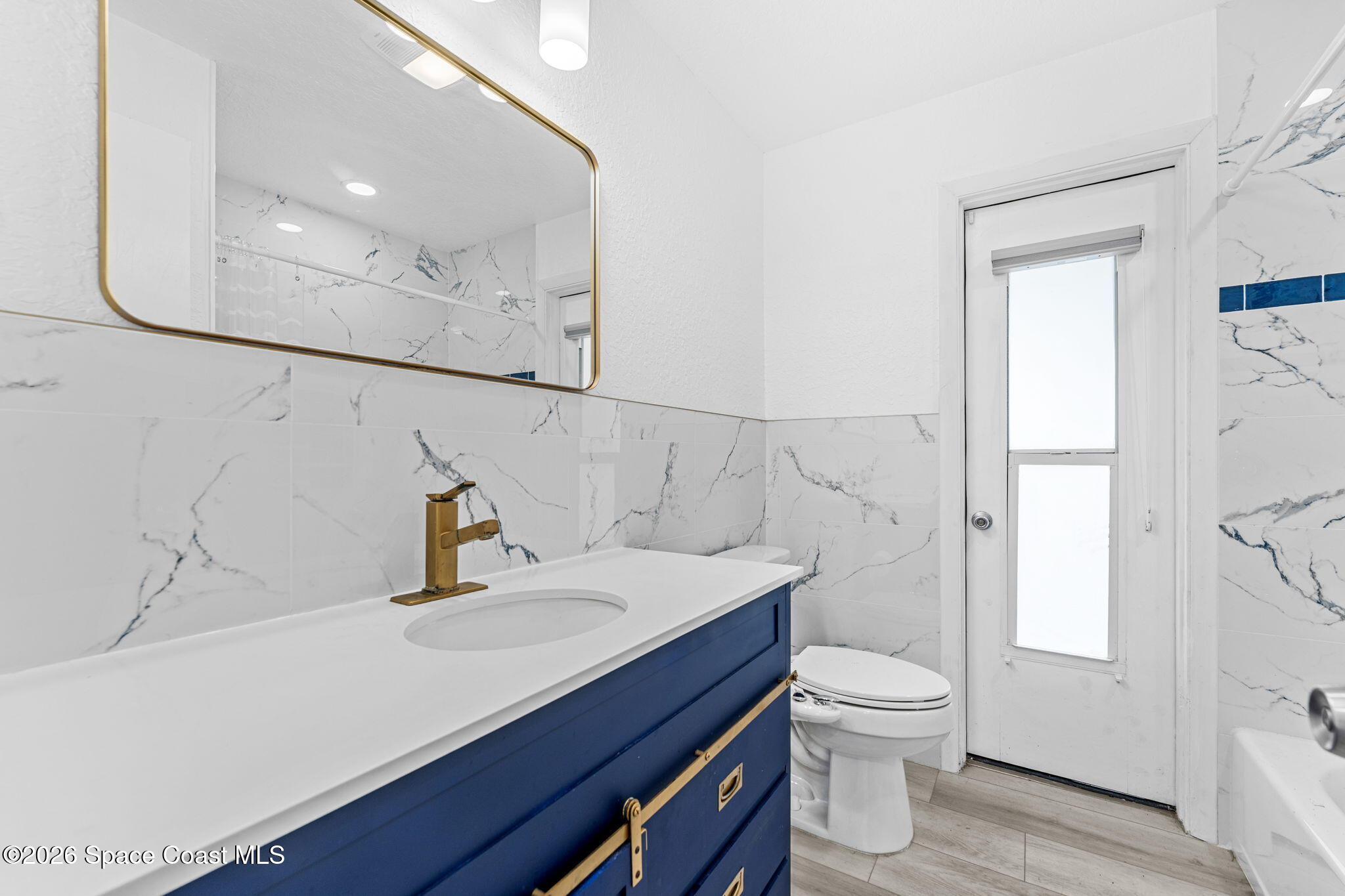 360 Diana Boulevard