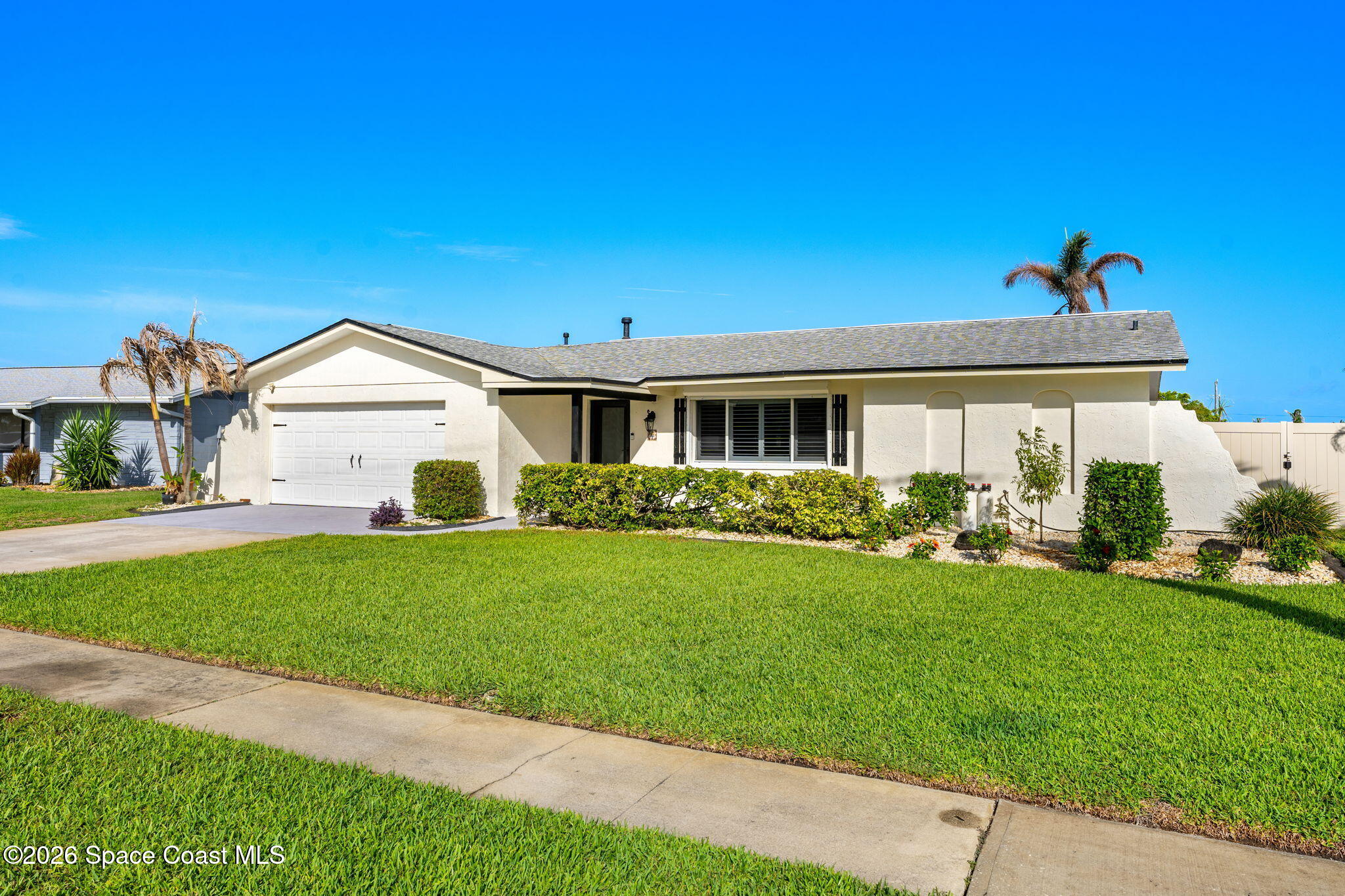 360 Diana Boulevard