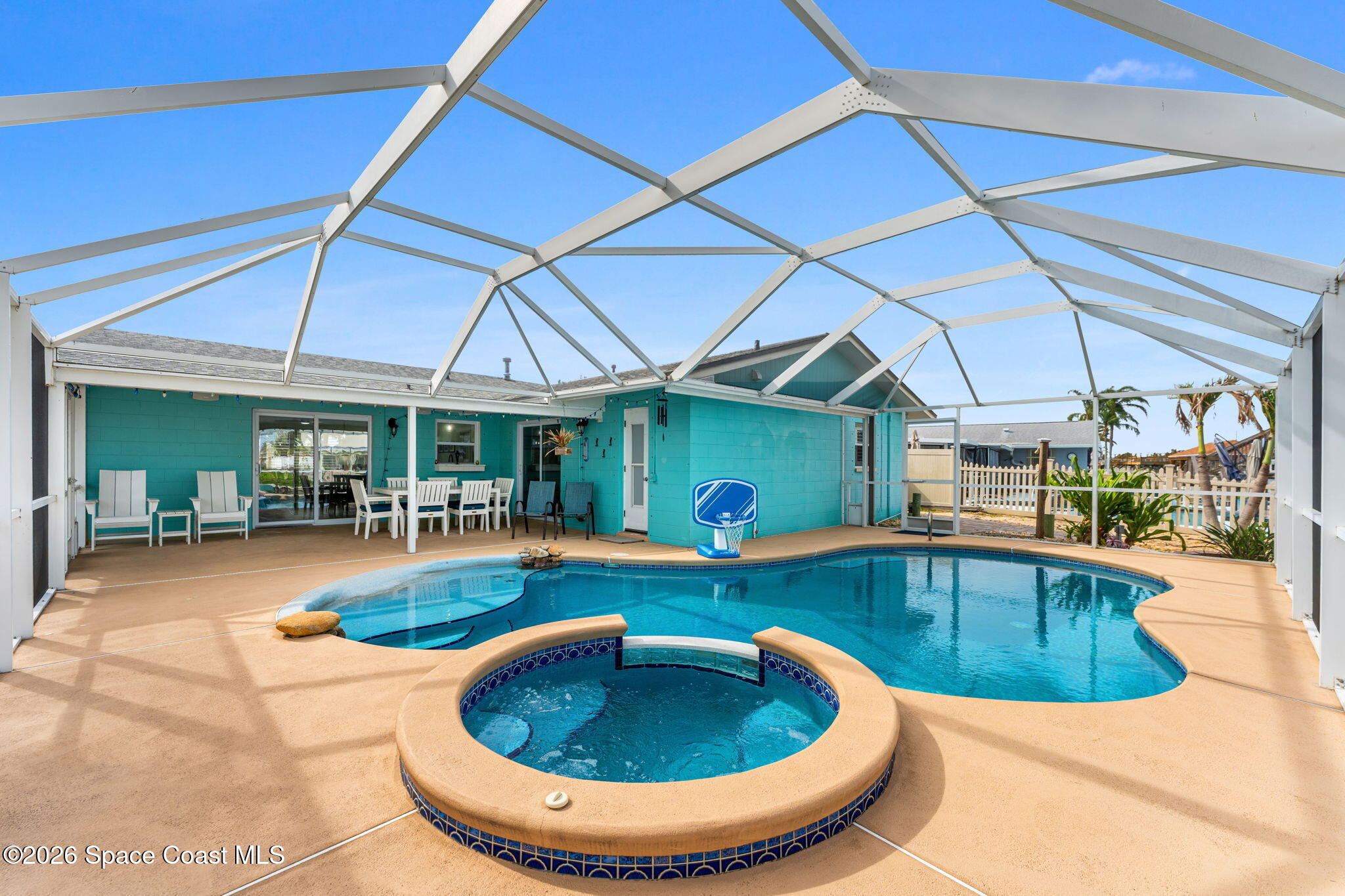 360 Diana Boulevard