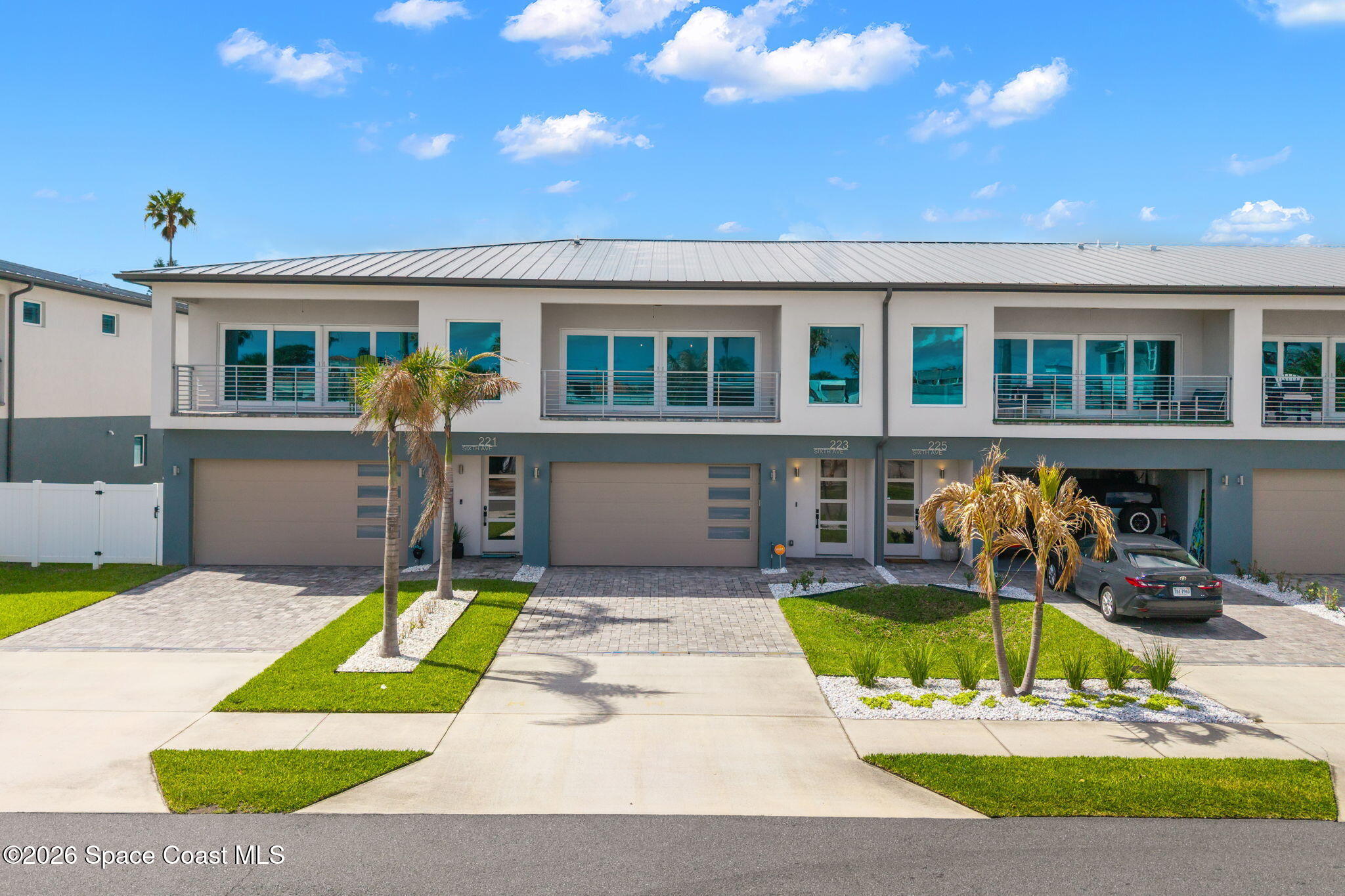 223 6th Avenue