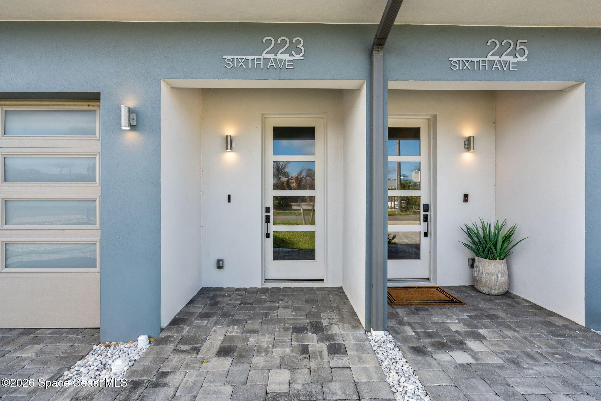 223 6th Avenue