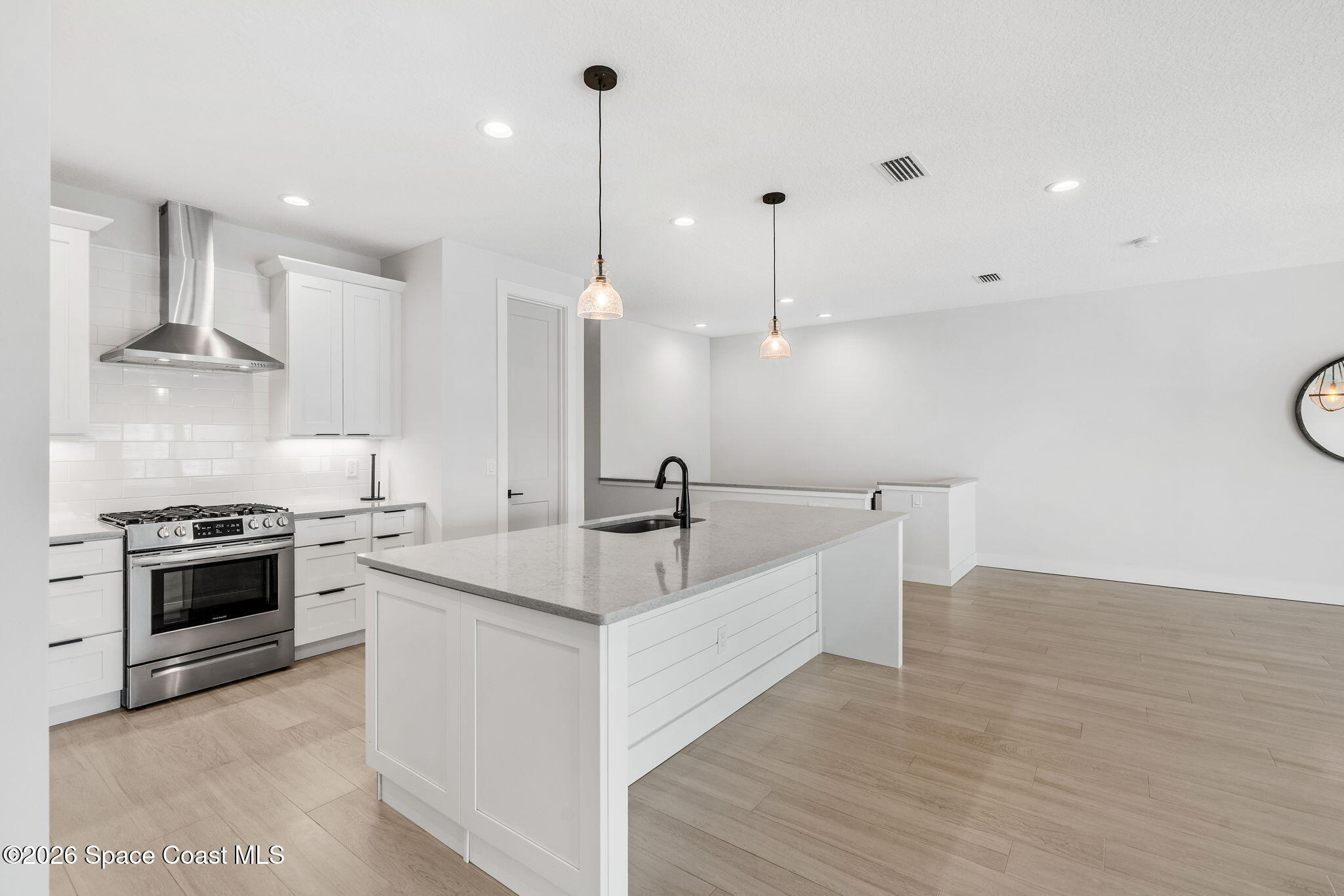 223 6th Avenue