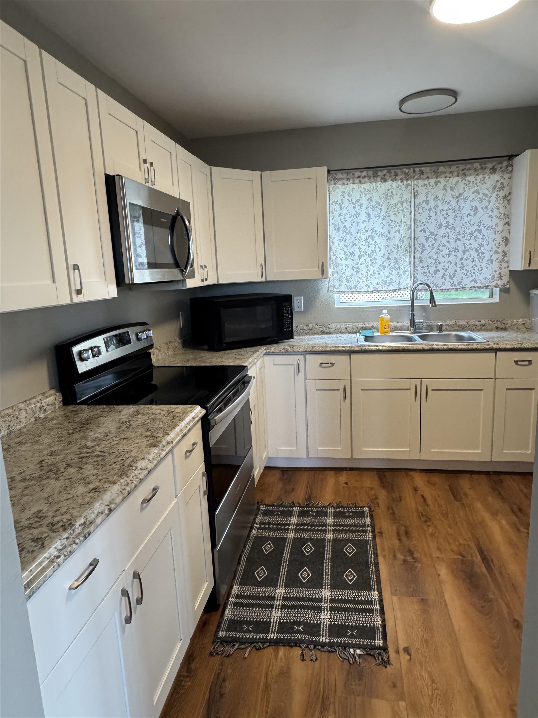 40 B Puia Puia Pl Unit: B
