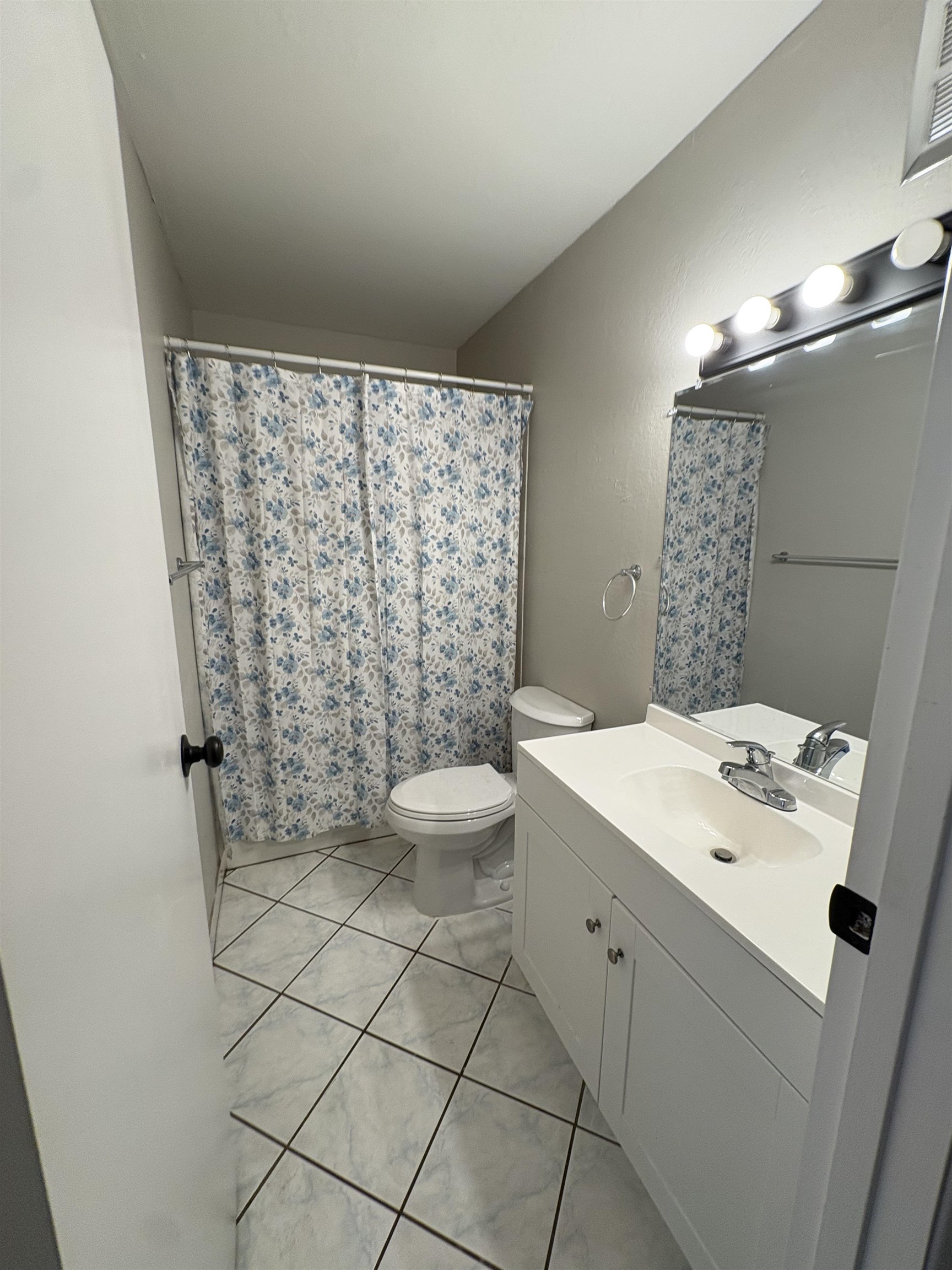 715 Kihei Rd Unit: D240