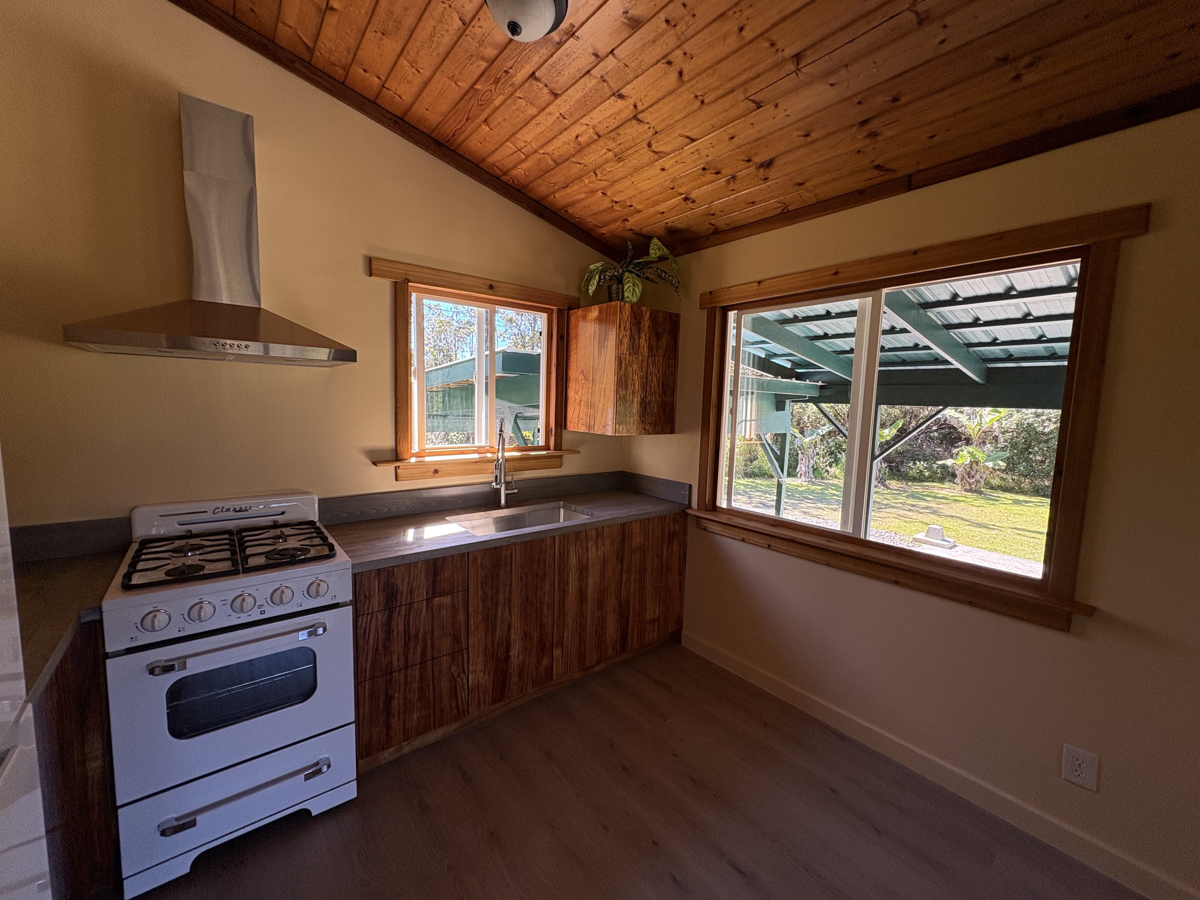 11-2084 KOKOKAHI RD
