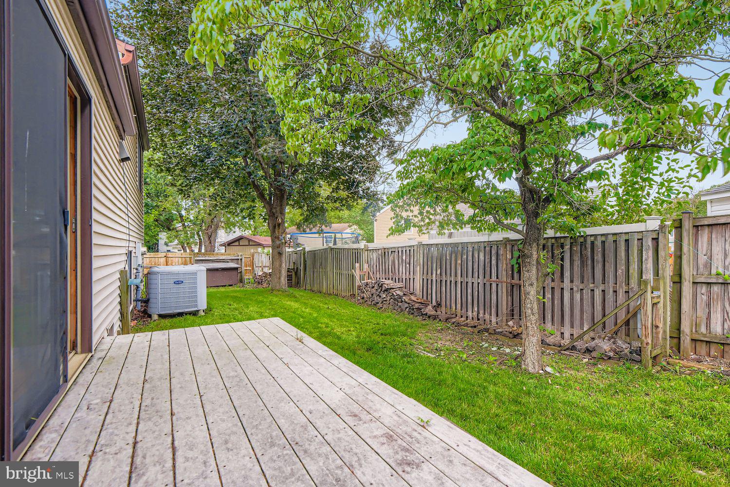 7735 LEASIDE COURT