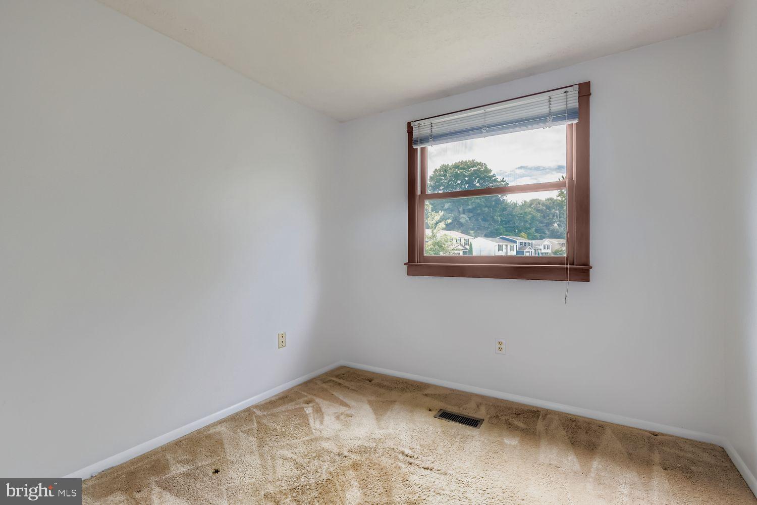 7735 LEASIDE COURT