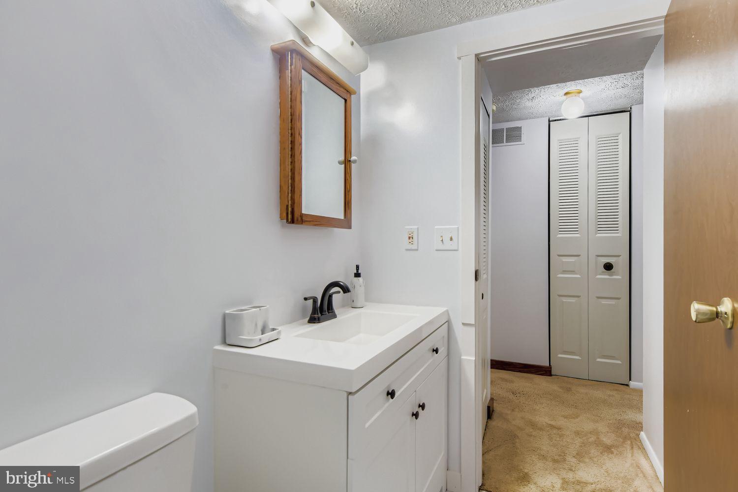 7735 LEASIDE COURT