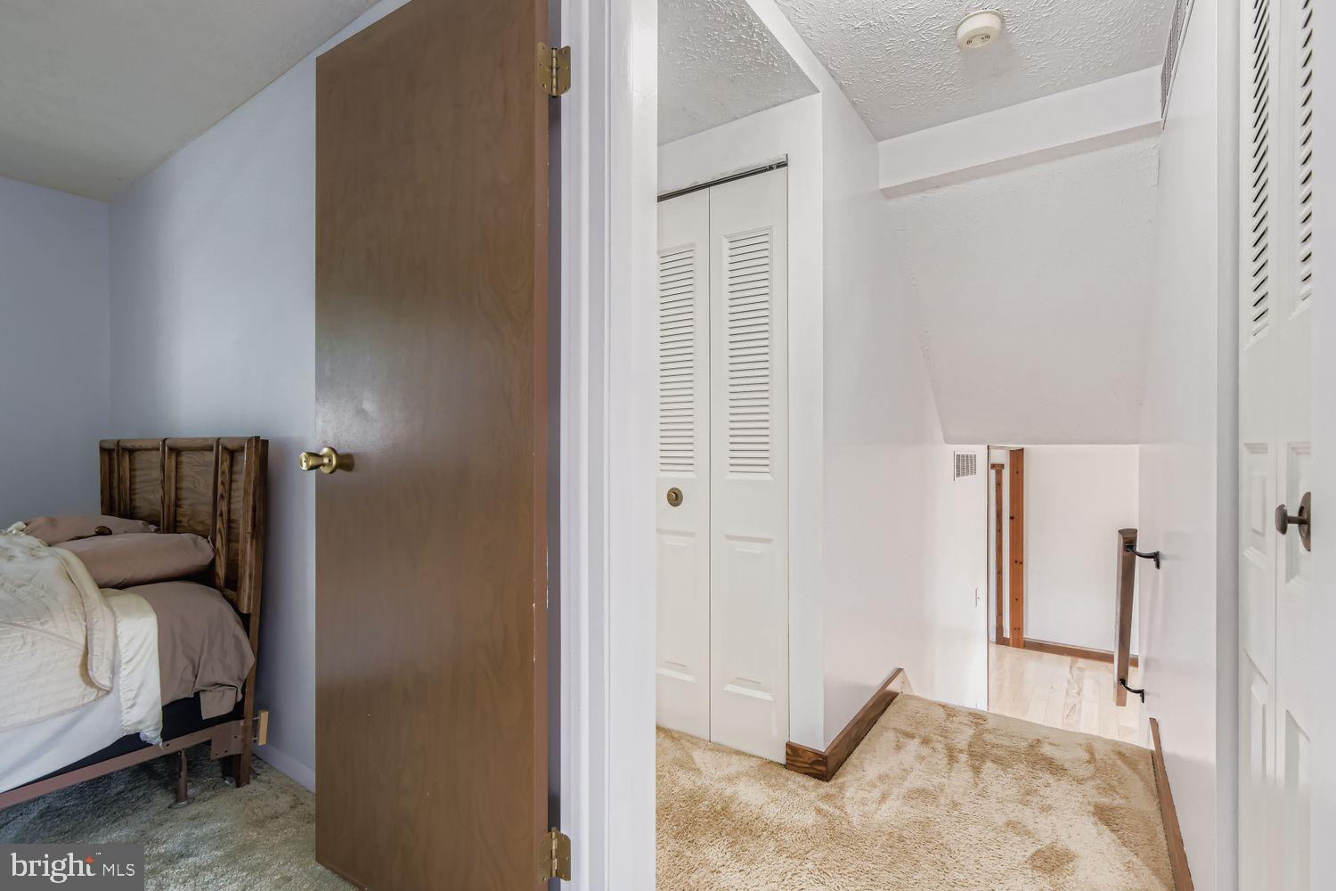 7735 LEASIDE COURT