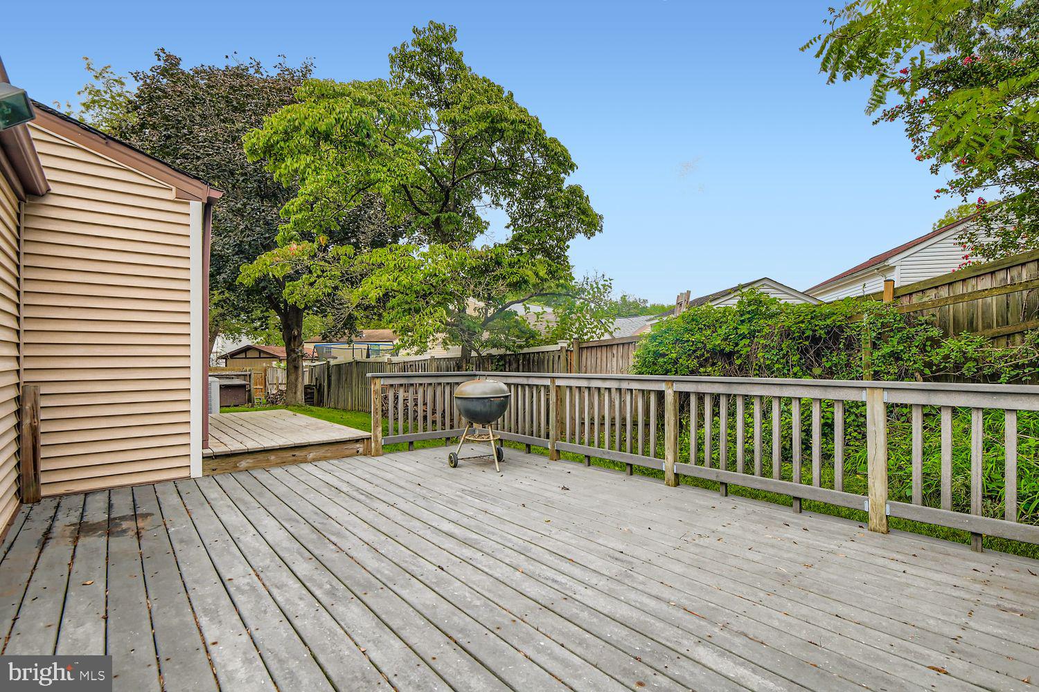 7735 LEASIDE COURT