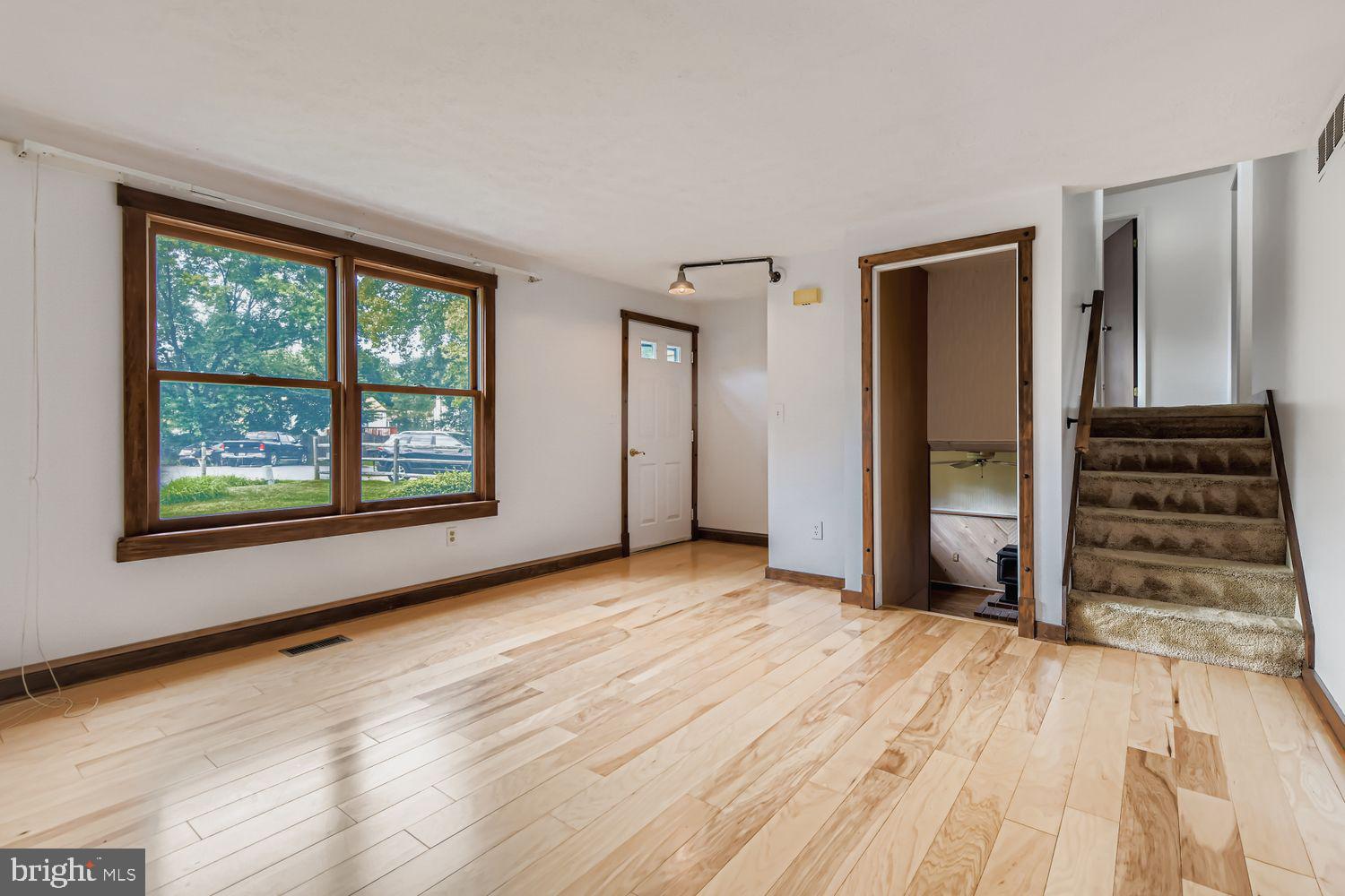7735 LEASIDE COURT