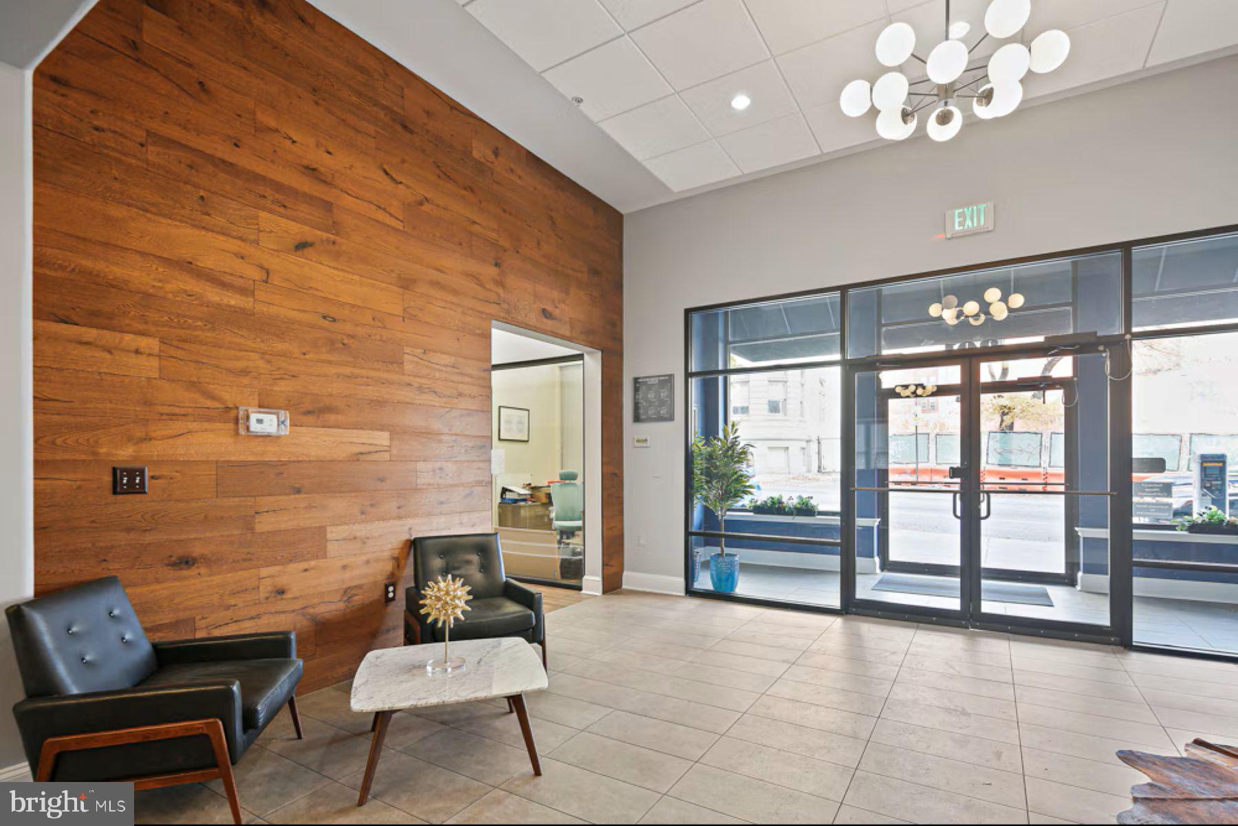 301 W FRANKLIN STREET 411