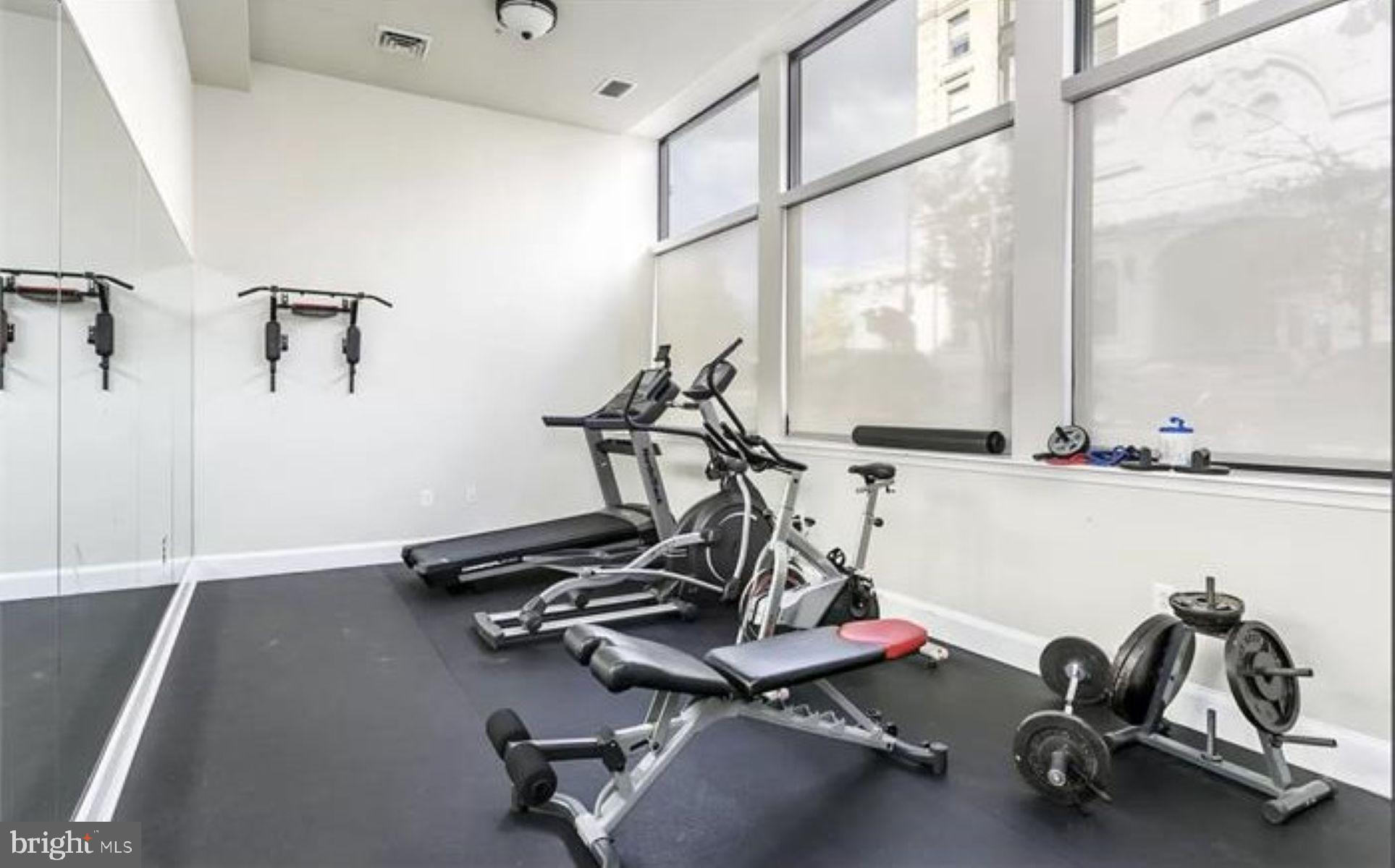 301 W FRANKLIN STREET 411