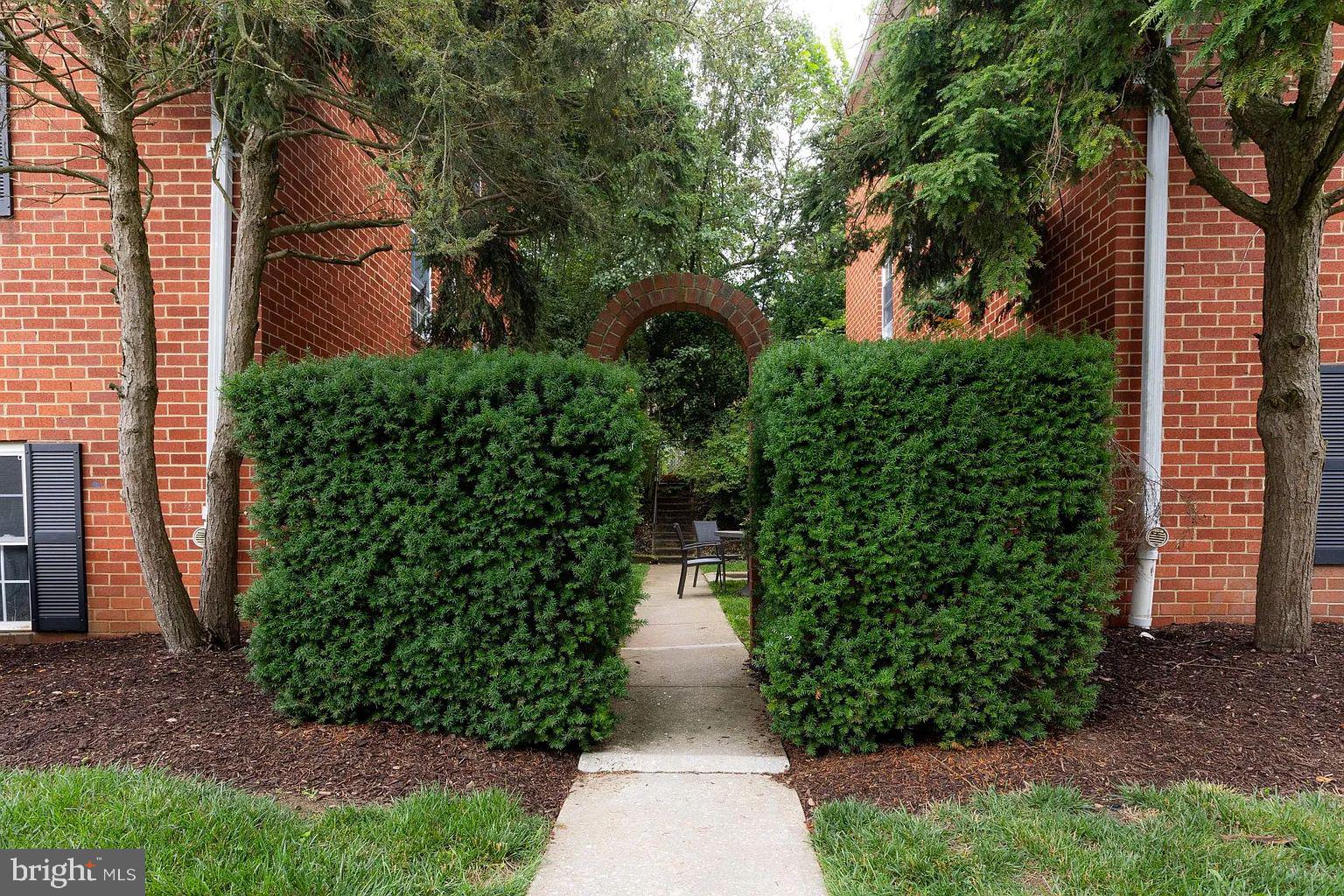 4000 LINKWOOD ROAD 4014D
