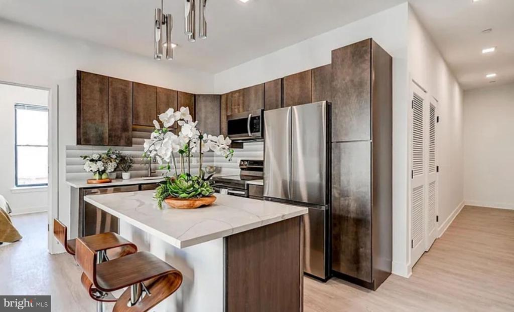 421 S BROADWAY 407