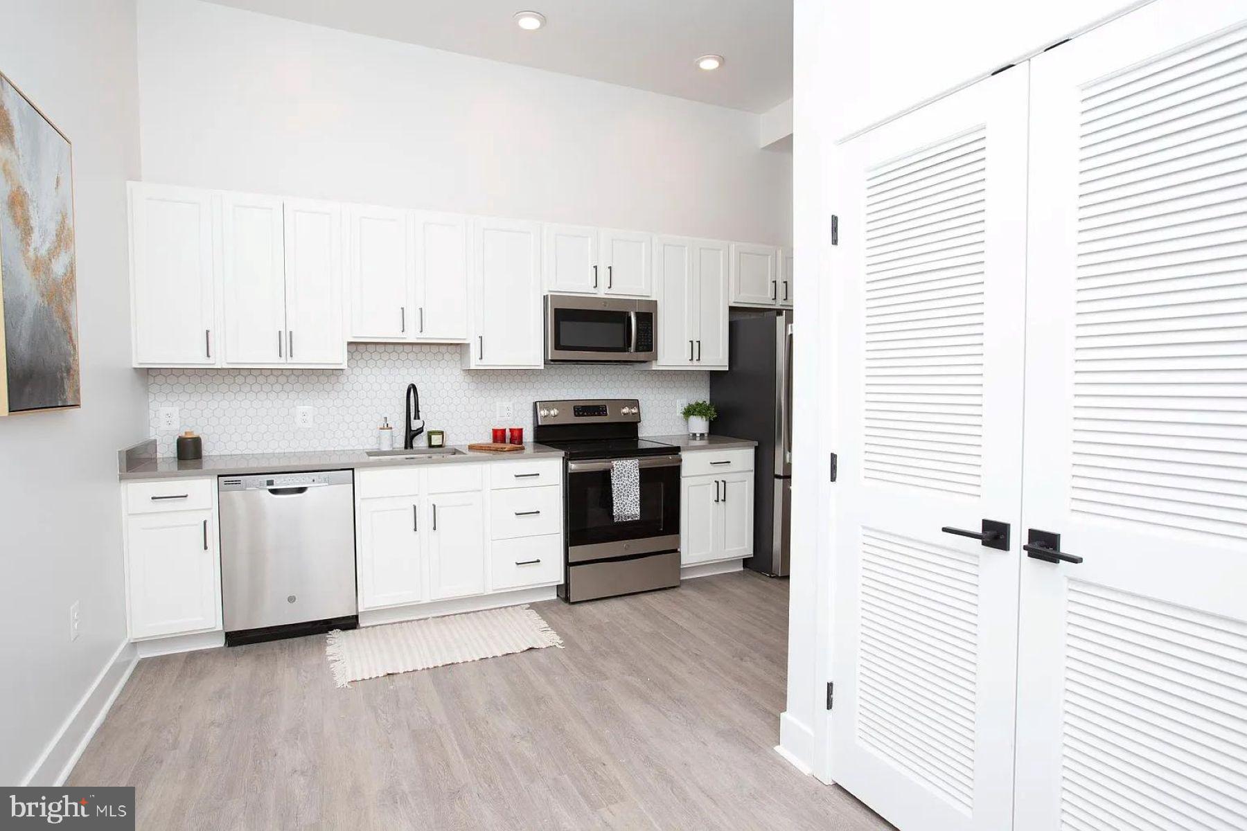 1742 FLEET STREET 301