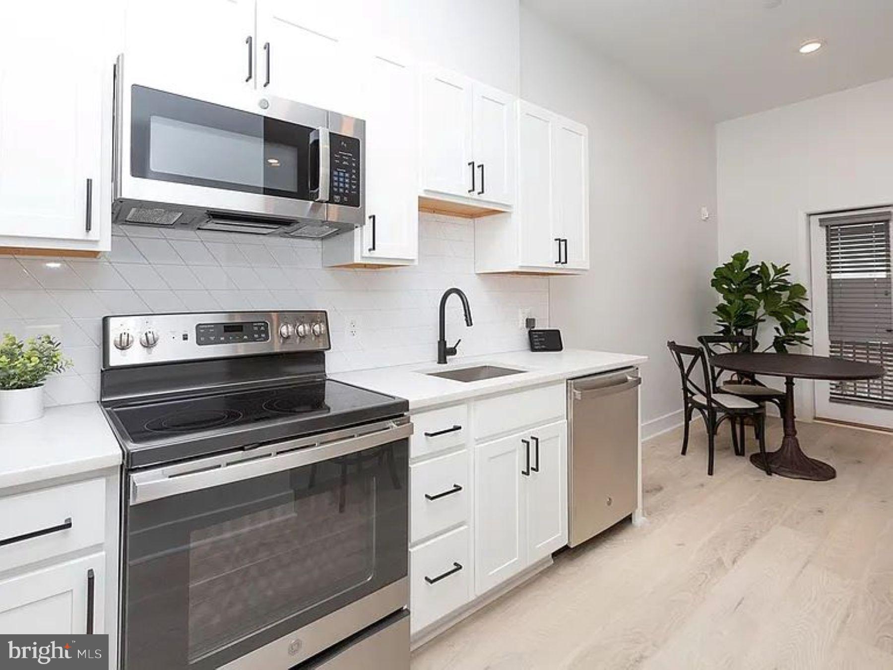 1709 FLEET STREET 102