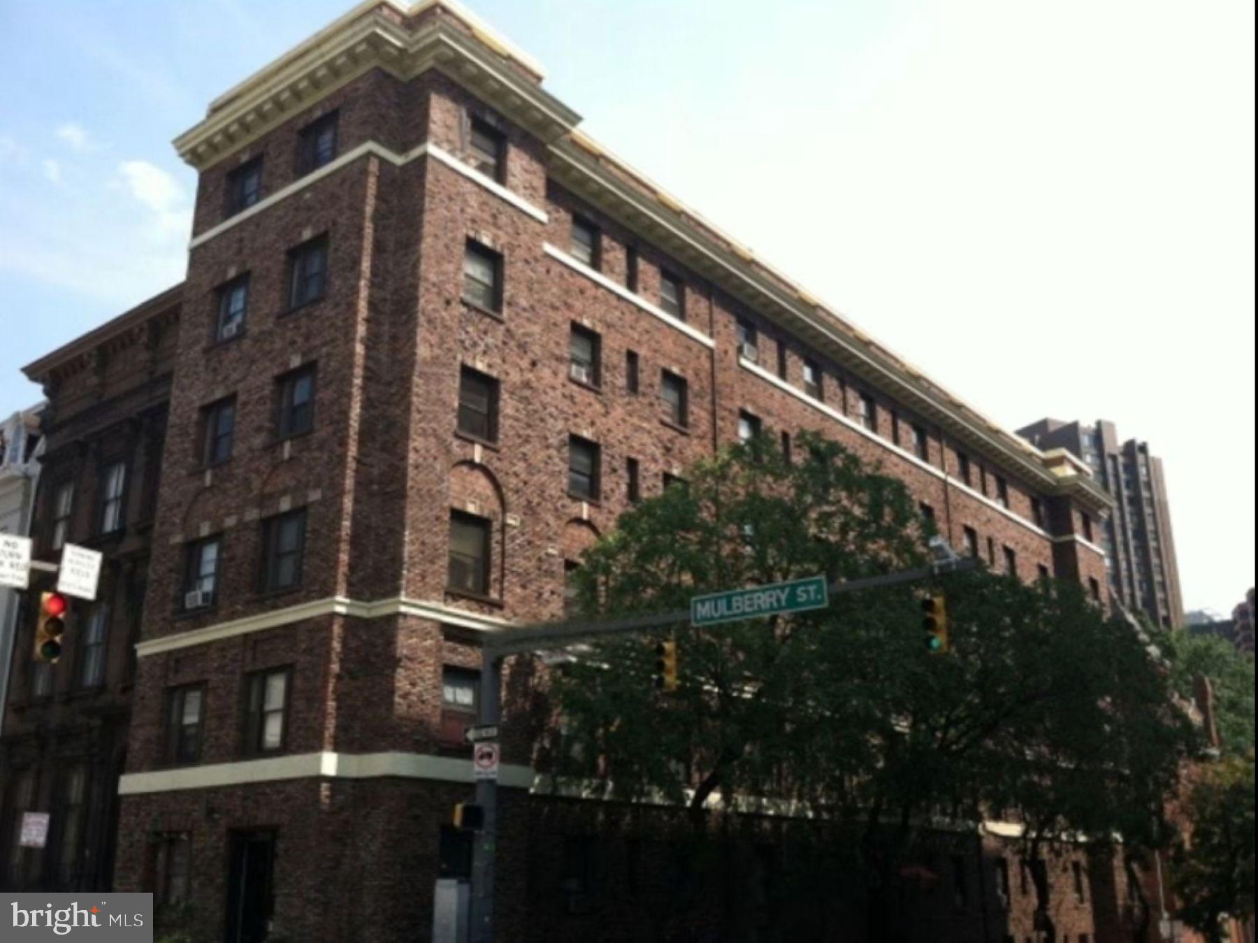 19 W MULBERRY STREET 1A