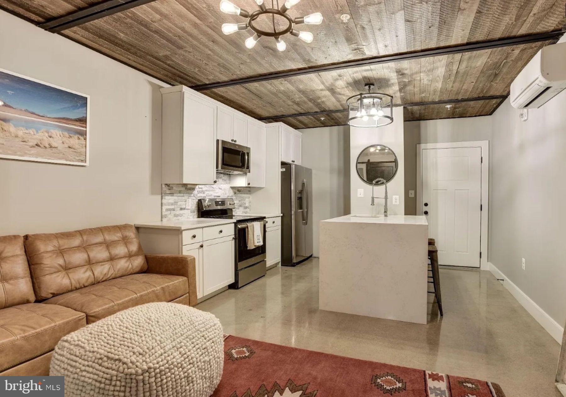 12 W MONTGOMERY STREET W 202