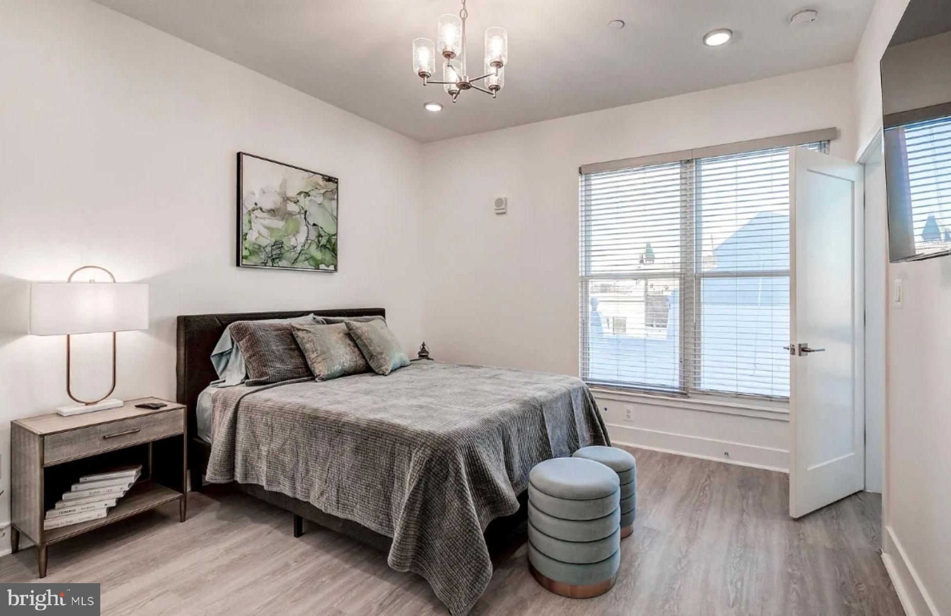601 S BROADWAY 305