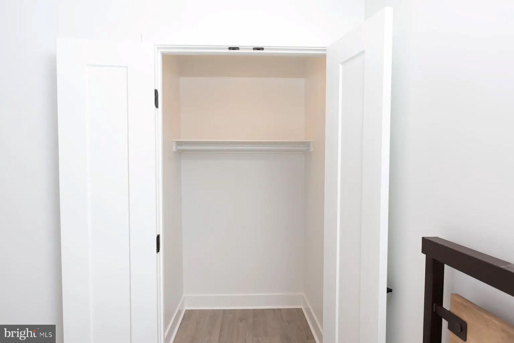 1742 FLEET STREET 302