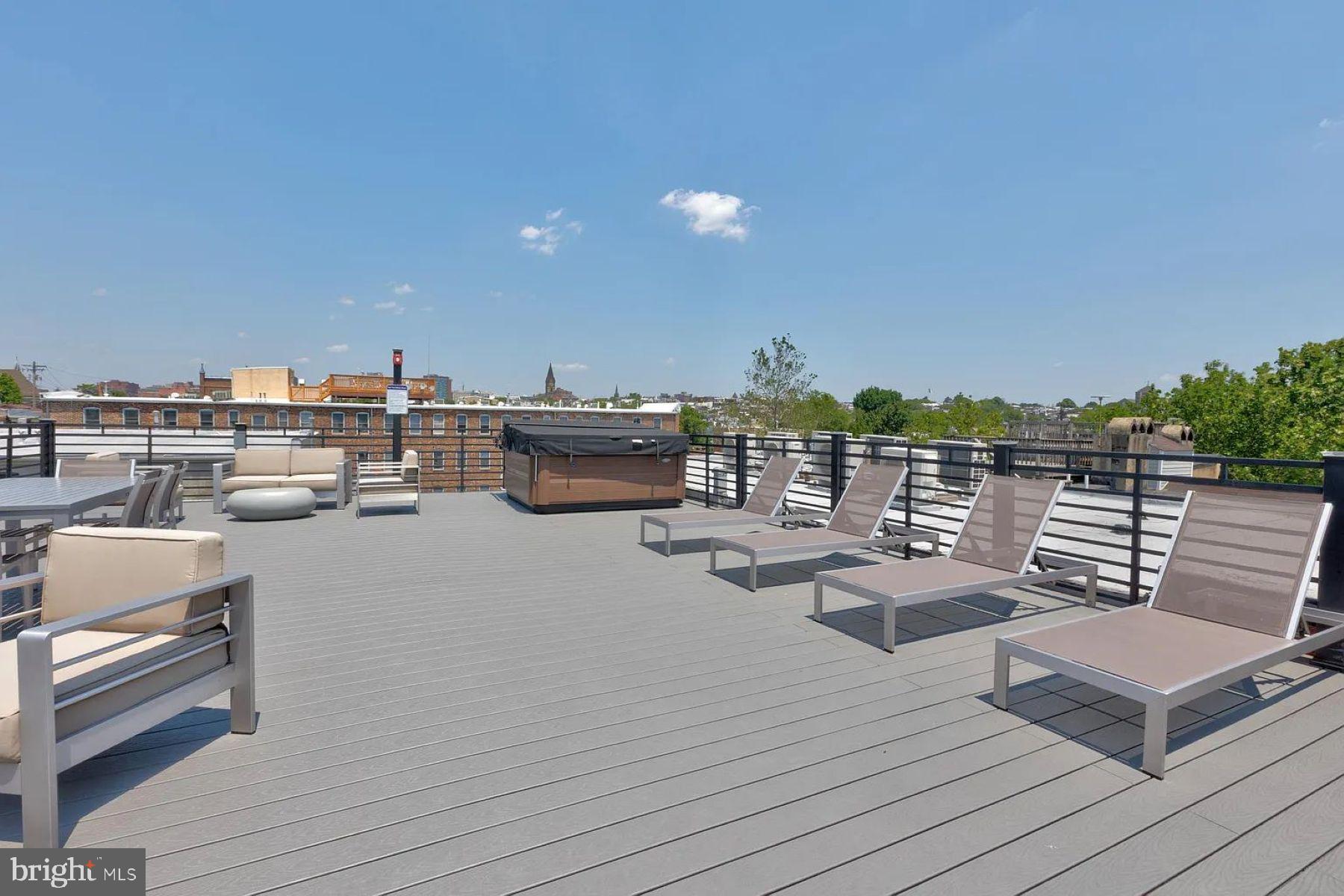 1742 FLEET STREET 302