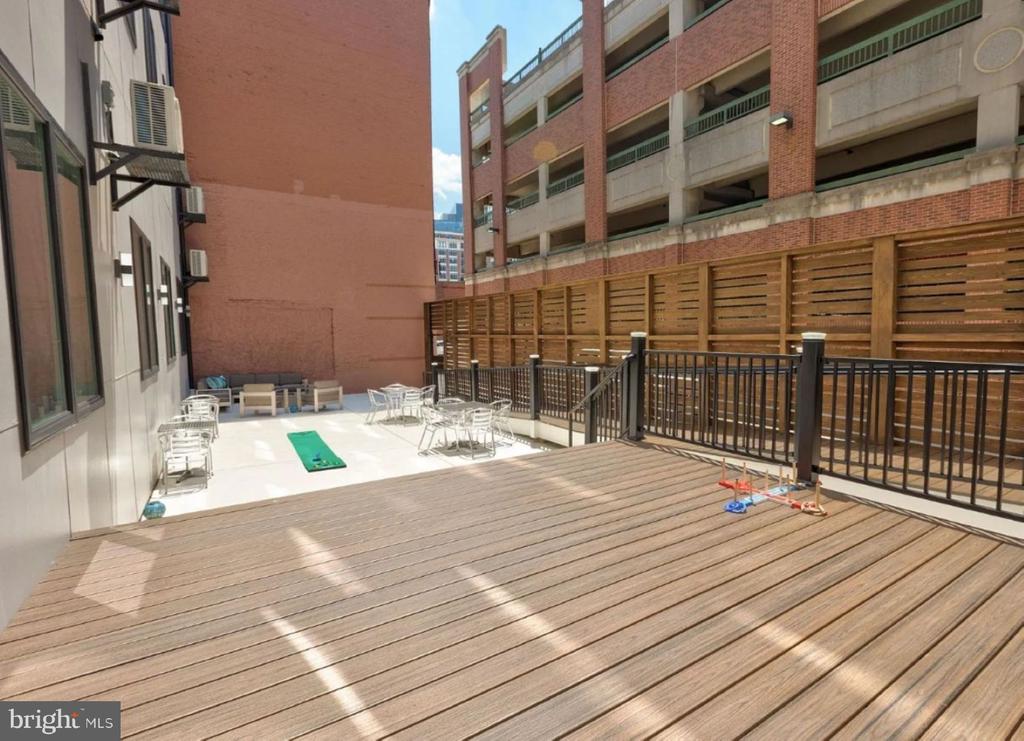 520 S CAROLINE STREET 202