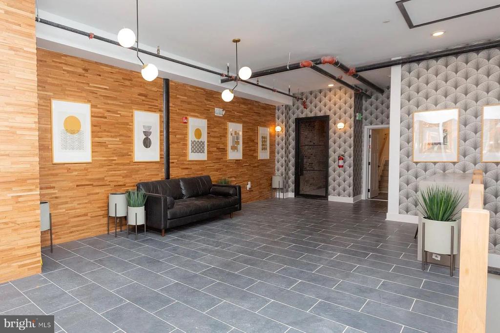 1617 EASTERN AVENUE Unit: 306