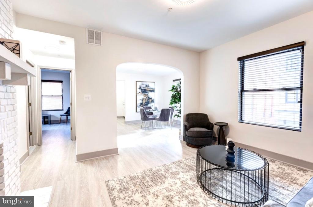 19 W MULBERRY STREET Unit: 6B
