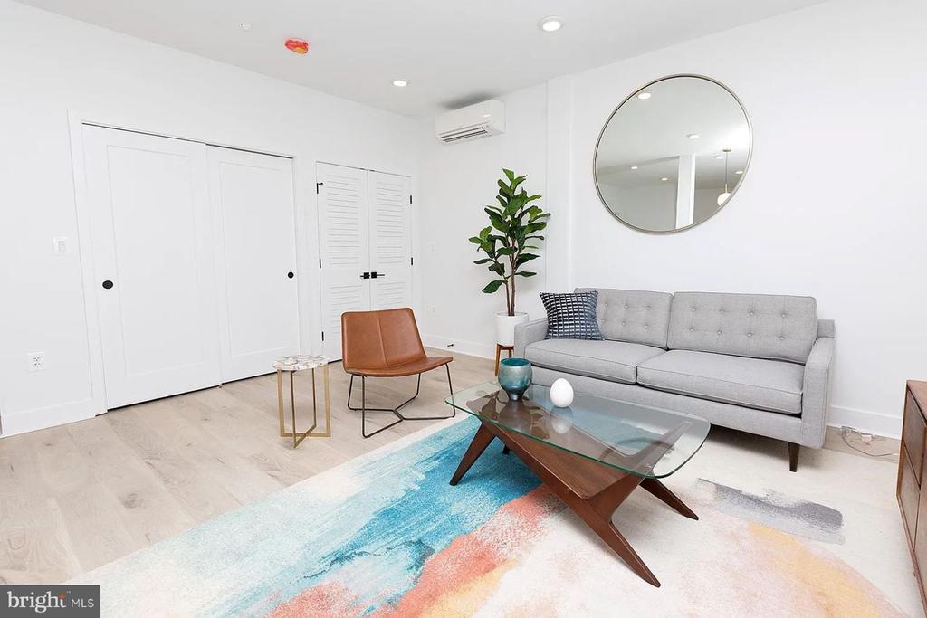 1617 EASTERN AVENUE Unit: 203