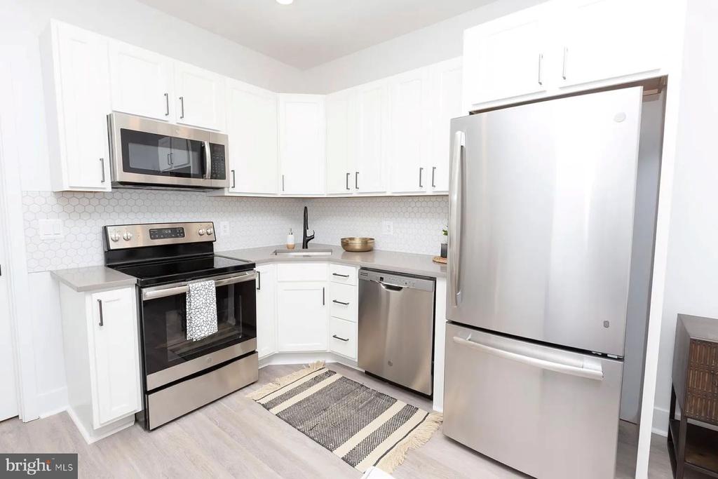 1742 FLEET STREET Unit: 203