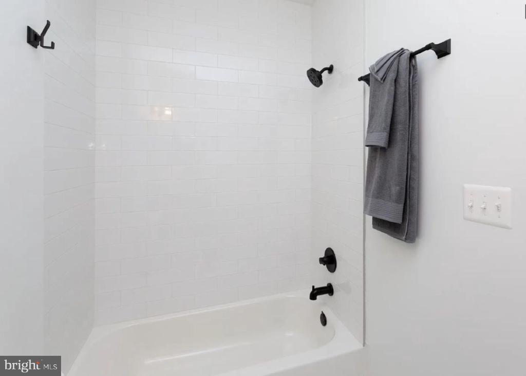 520 S CAROLINE STREET Unit: 206