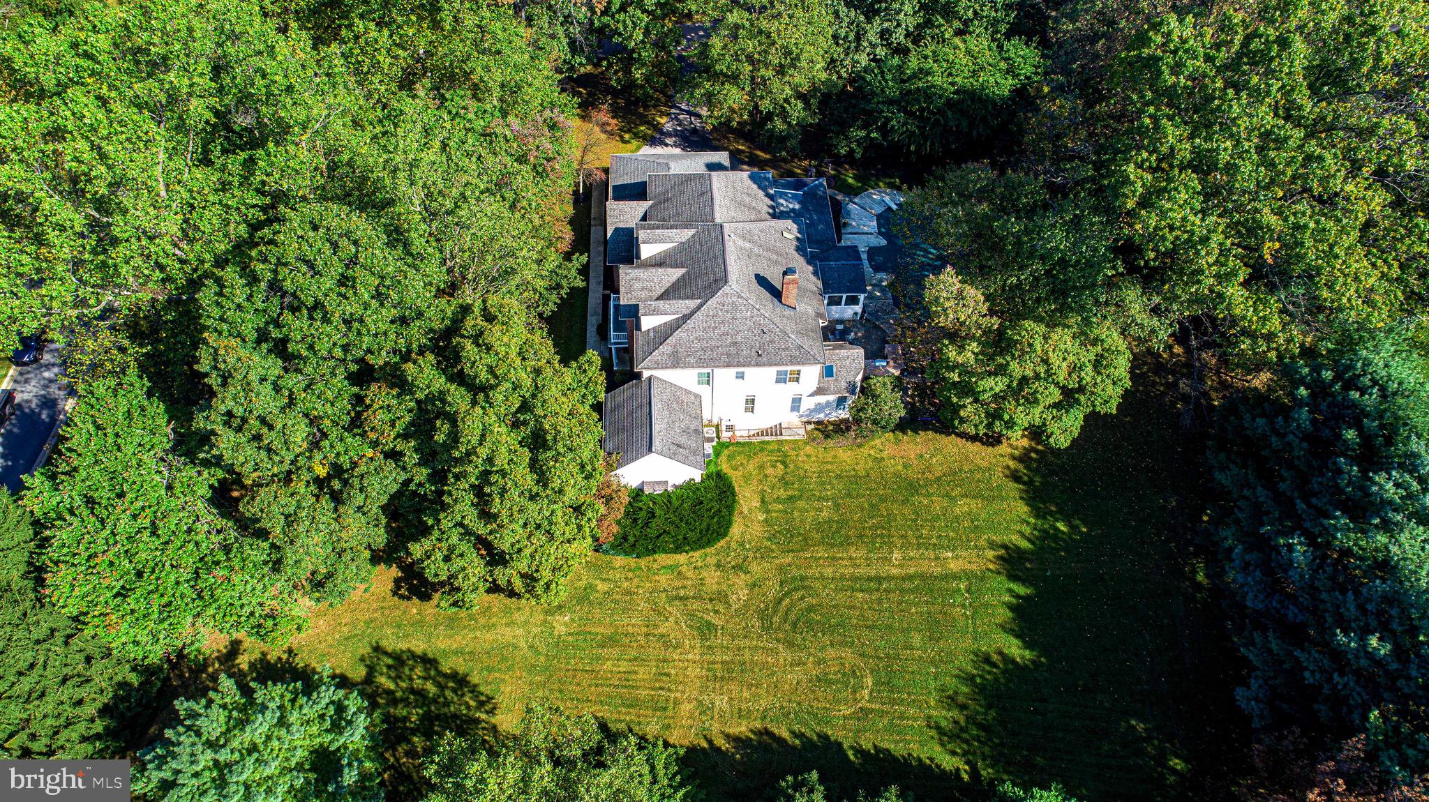 1652 BULLOCK CIRCLE