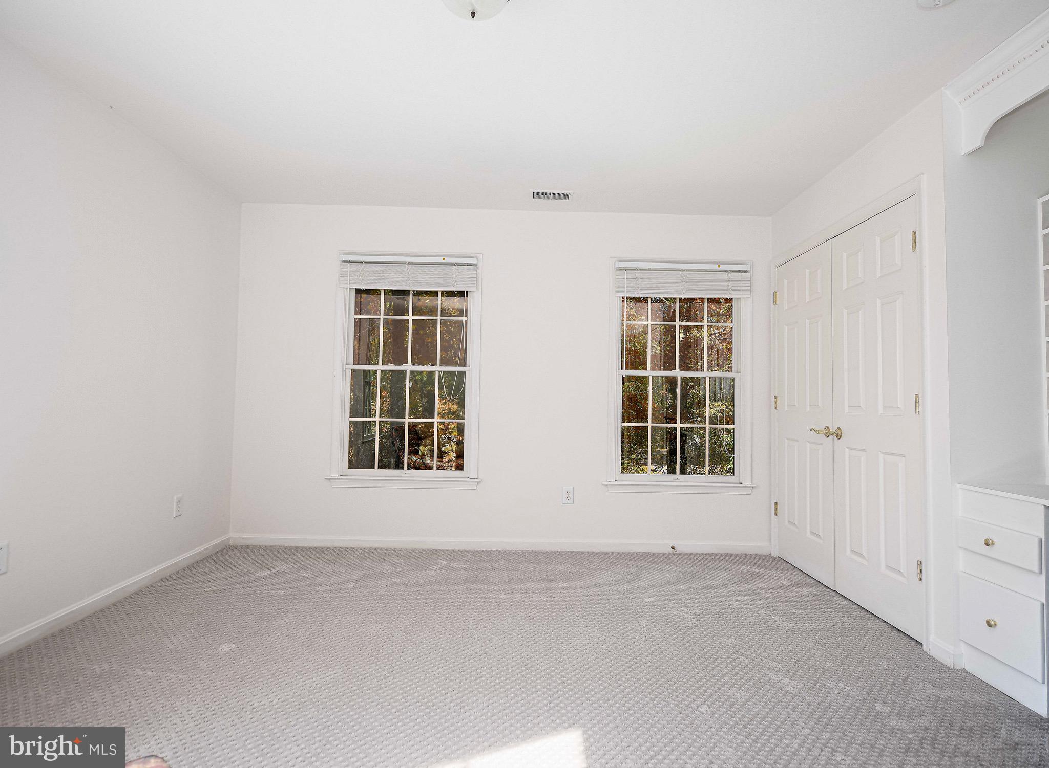 1652 BULLOCK CIRCLE