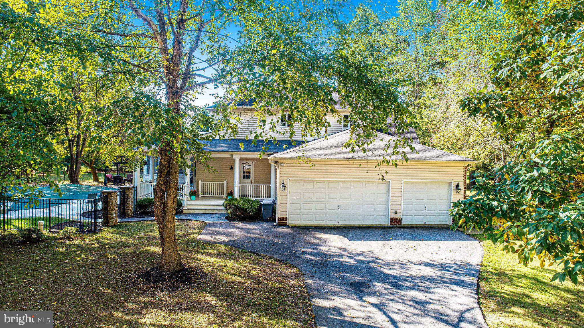 1652 BULLOCK CIRCLE