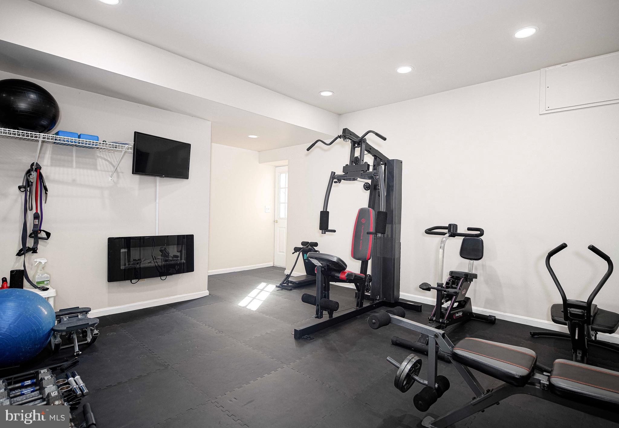 1652 BULLOCK CIRCLE