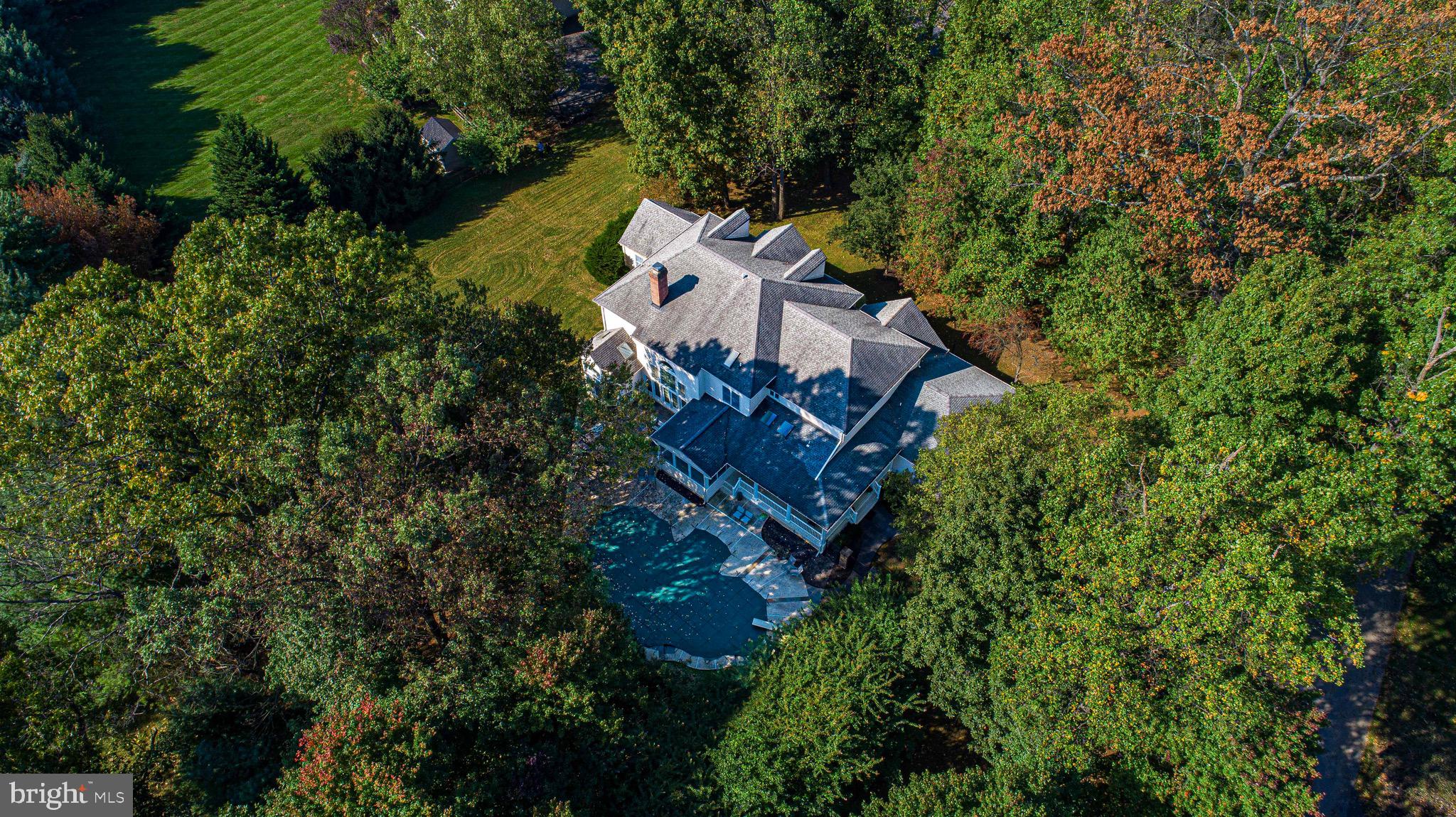 1652 BULLOCK CIRCLE