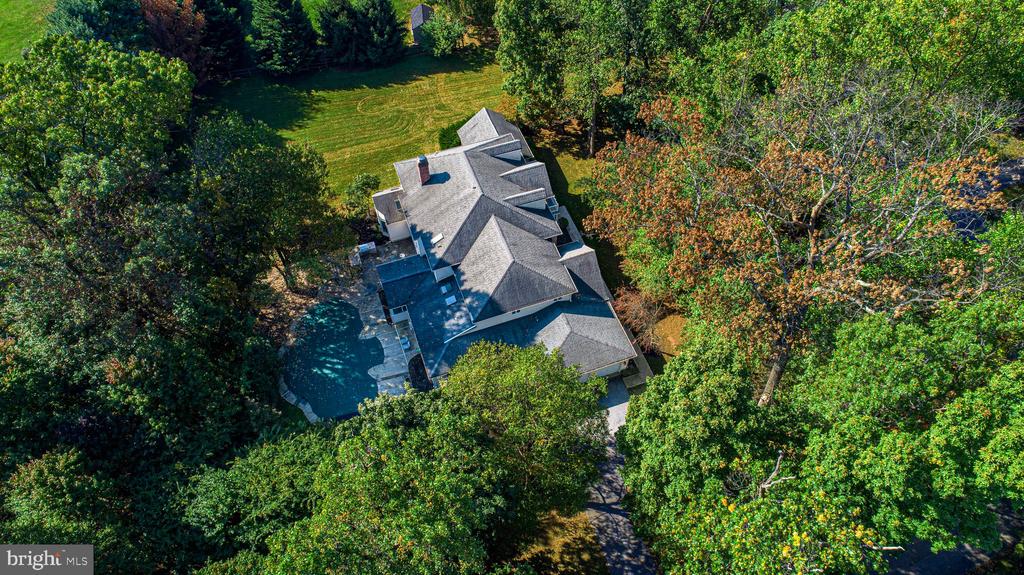 1652 BULLOCK CIRCLE