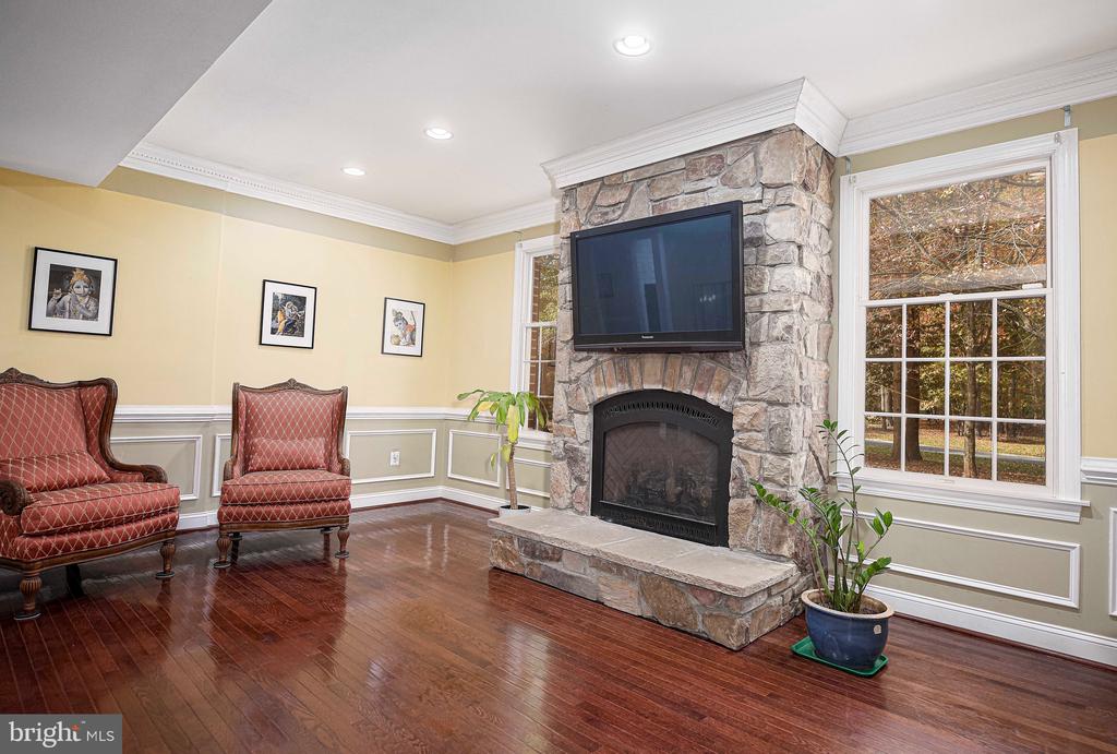 1652 BULLOCK CIRCLE