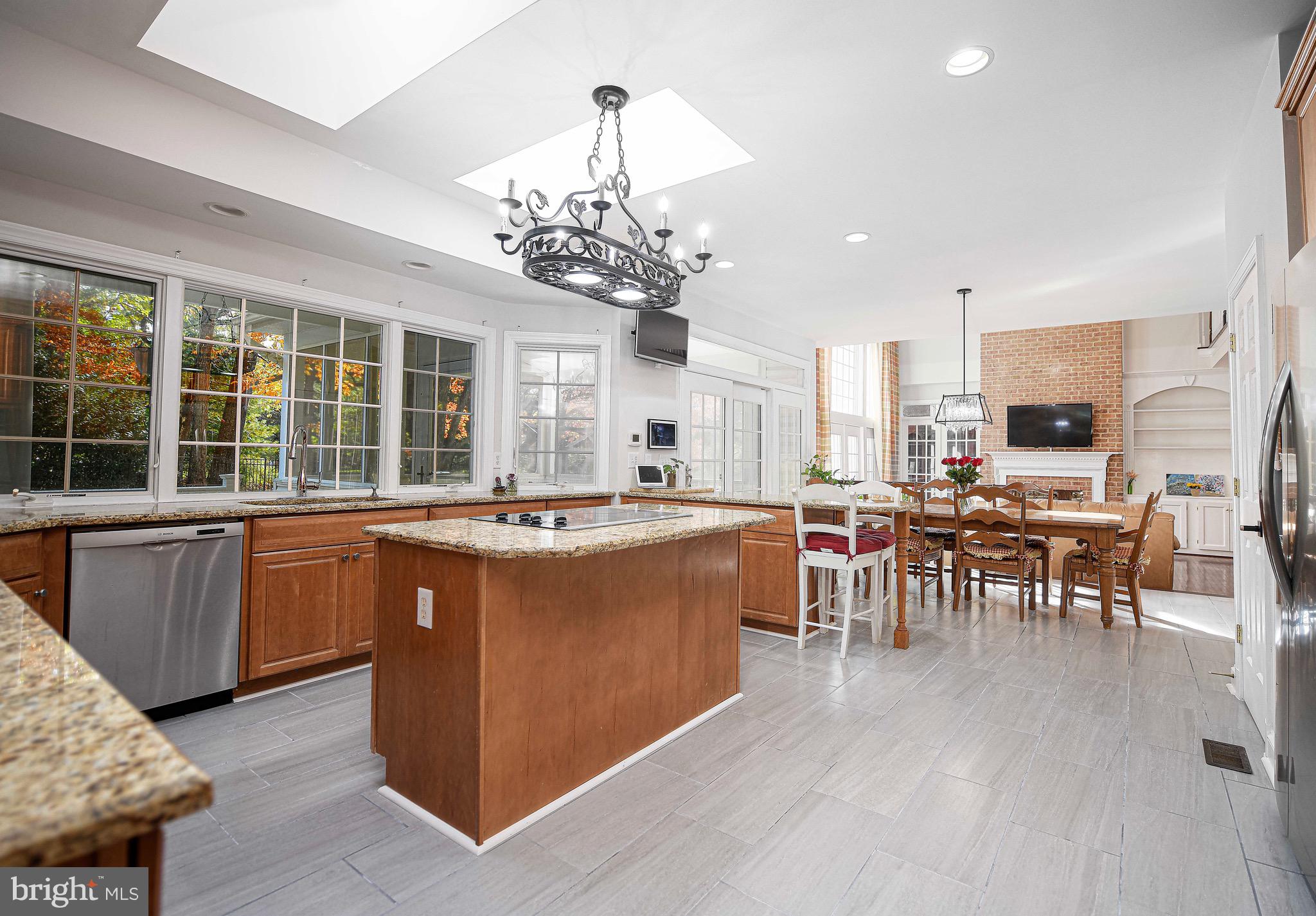 1652 BULLOCK CIRCLE