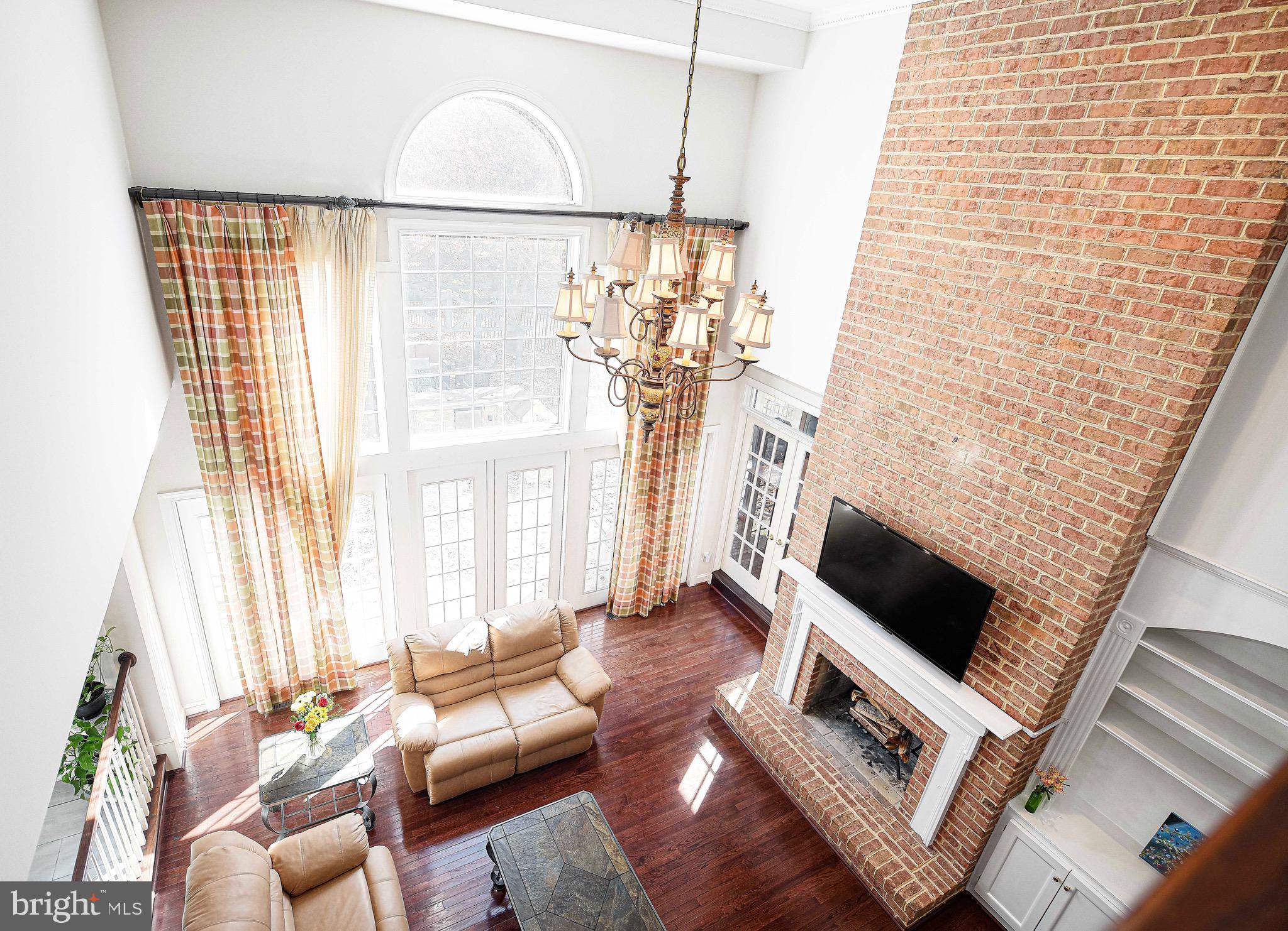 1652 BULLOCK CIRCLE